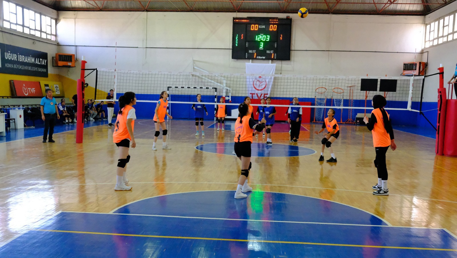 BAŞKAN ALTAY 28 İLÇEDE ÇOCUKLARI VE GENÇLERİ YAZ SPOR OKULLARI’NA KAYIT OLMAYA DAVET ETTİ