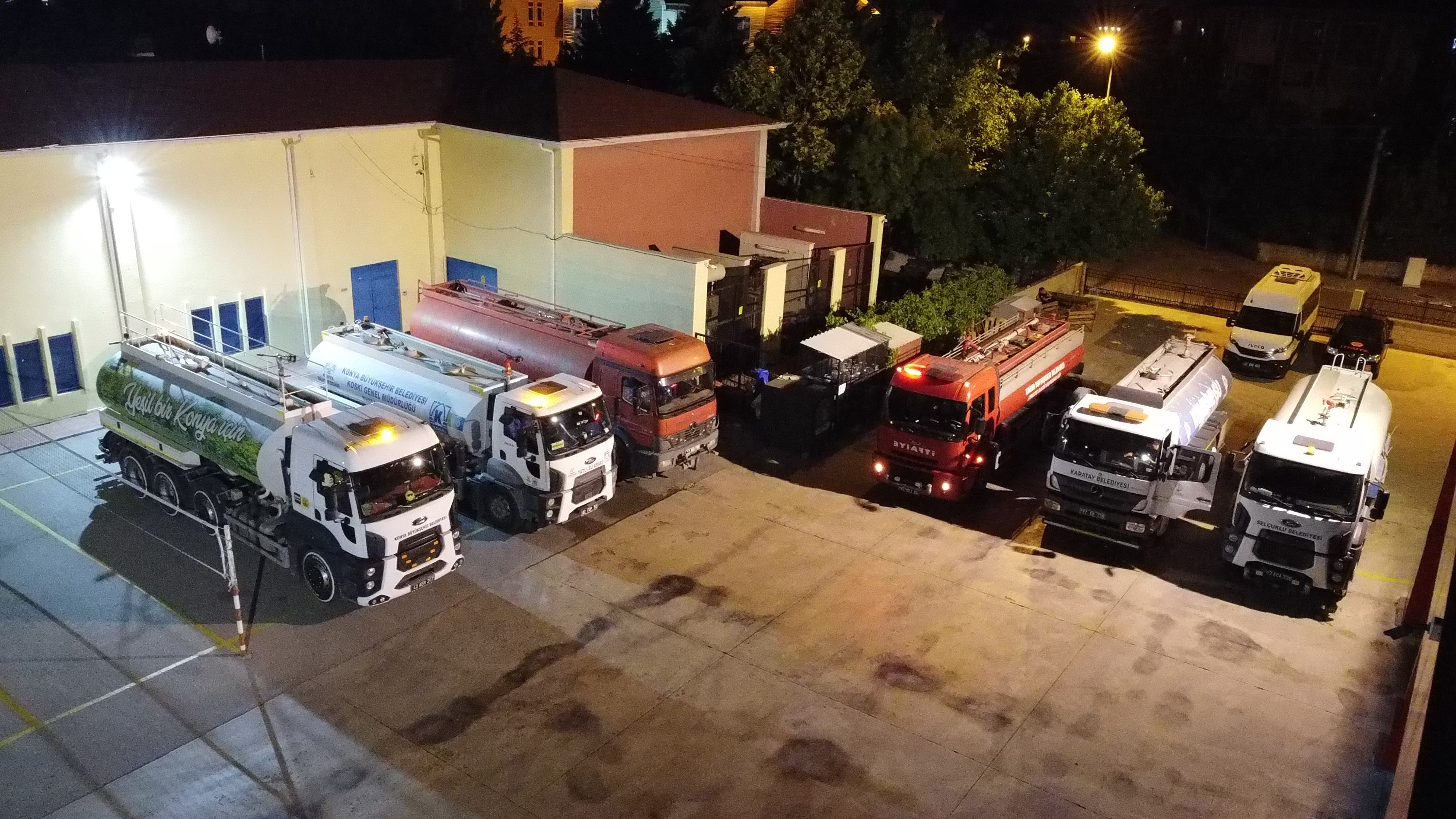 BAŞKAN ALTAY: “İTFAİYE EKİPLERİMİZ ANTAKYA’DAKİ YANGINA MÜDAHALE İÇİN GECE YOLA ÇIKTI”