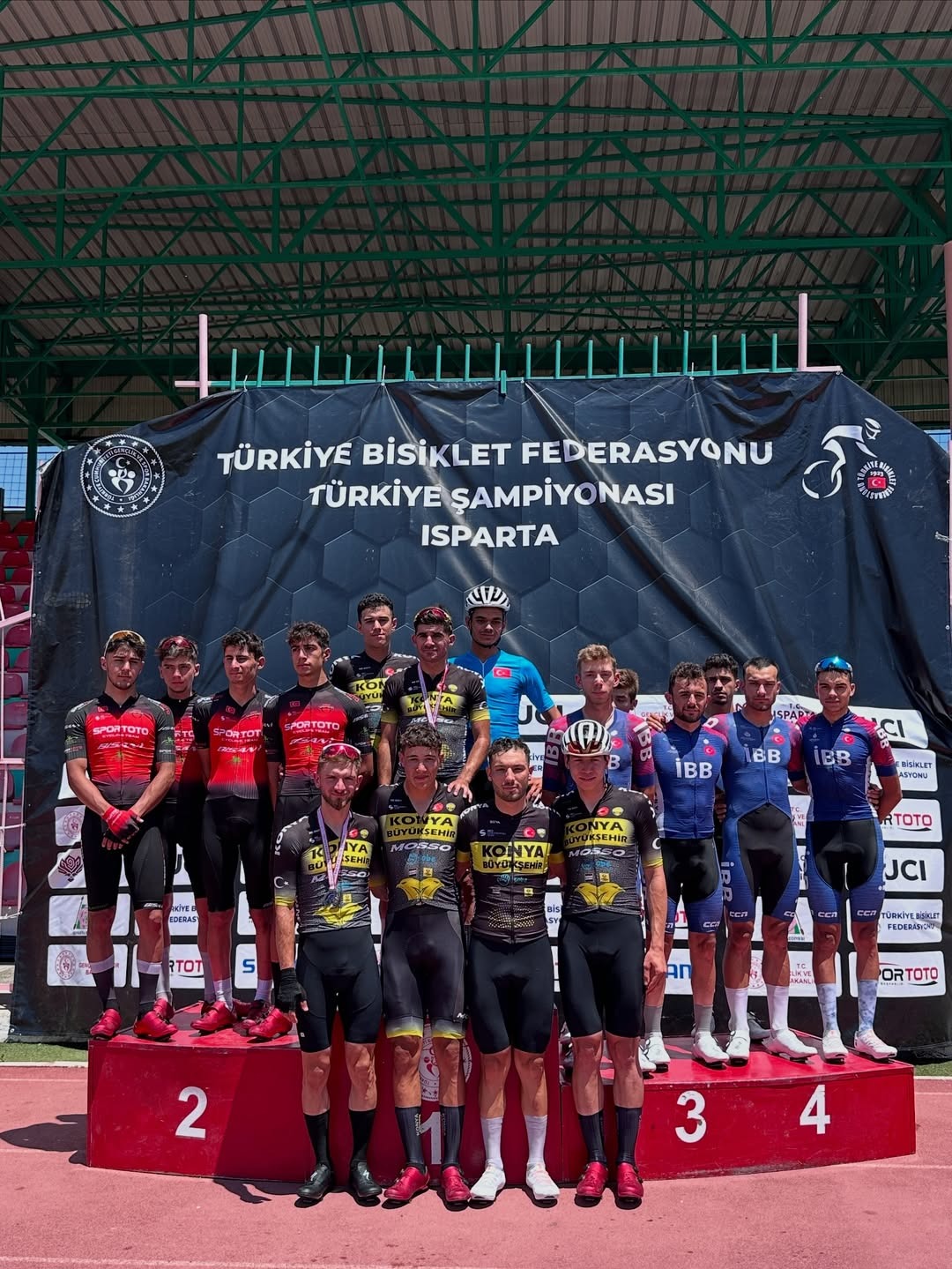 BÜYÜKŞEHİR’İN PEDALLARI TÜRKİYE YOL ŞAMPİYONASI’NDA TOZU DUMANA KATTI