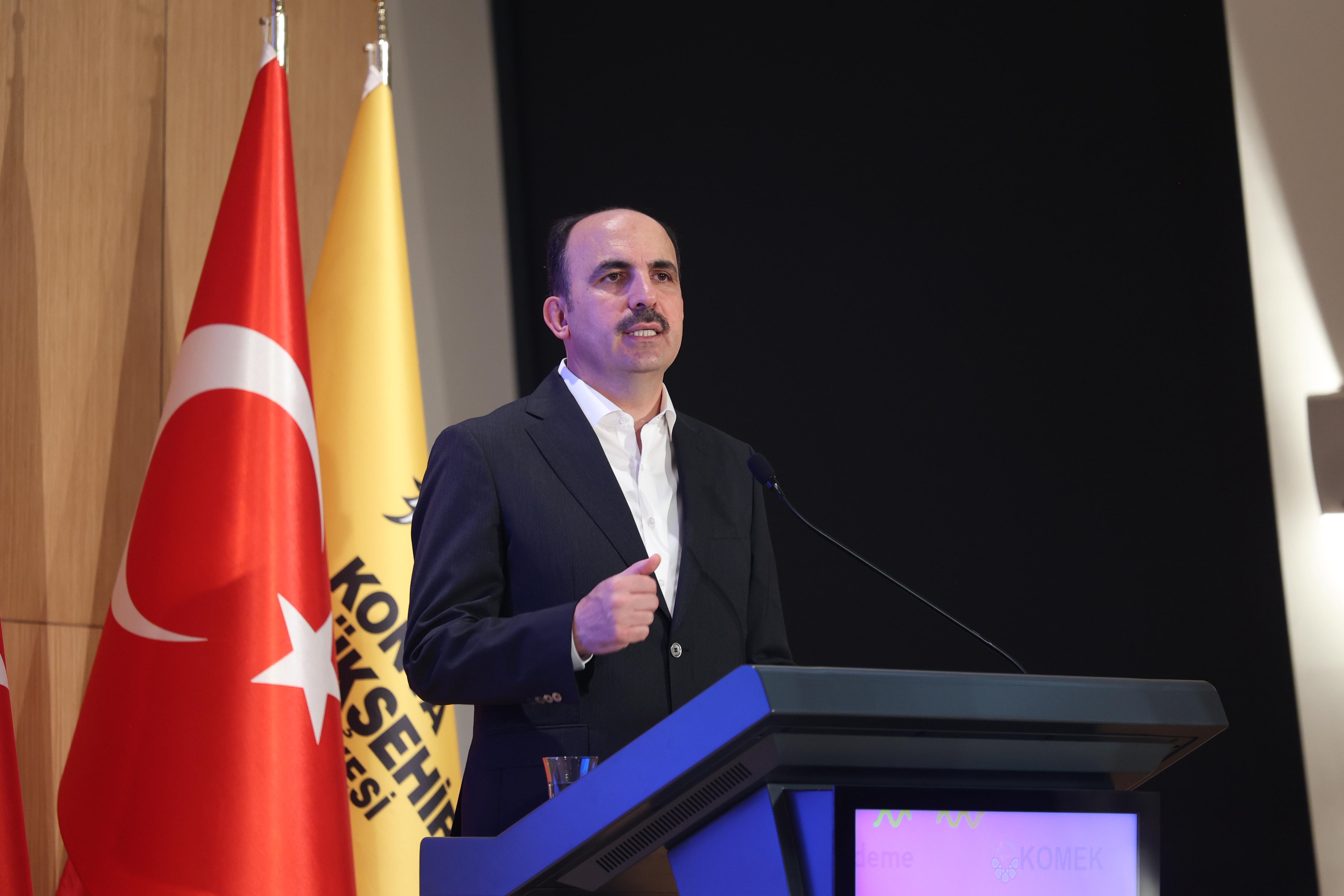 BAŞKAN ALTAY GENÇLERE YÖNELİK FAALİYETLERİ VE “YAZ SENİNLE GÜZEL” ETKİNLİKLERİNİ ANLATTI