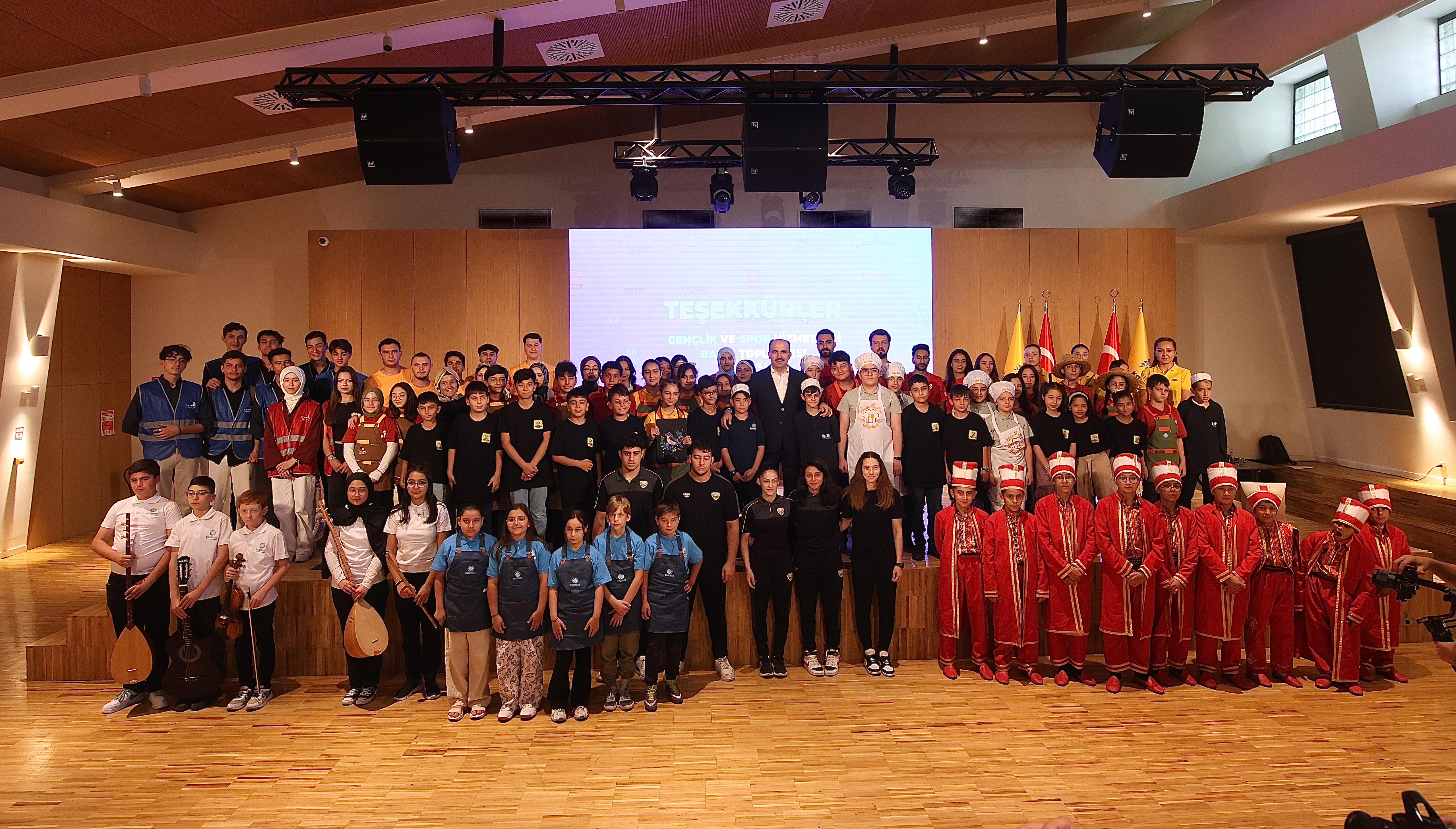 BAŞKAN ALTAY GENÇLERE YÖNELİK FAALİYETLERİ VE “YAZ SENİNLE GÜZEL” ETKİNLİKLERİNİ ANLATTI