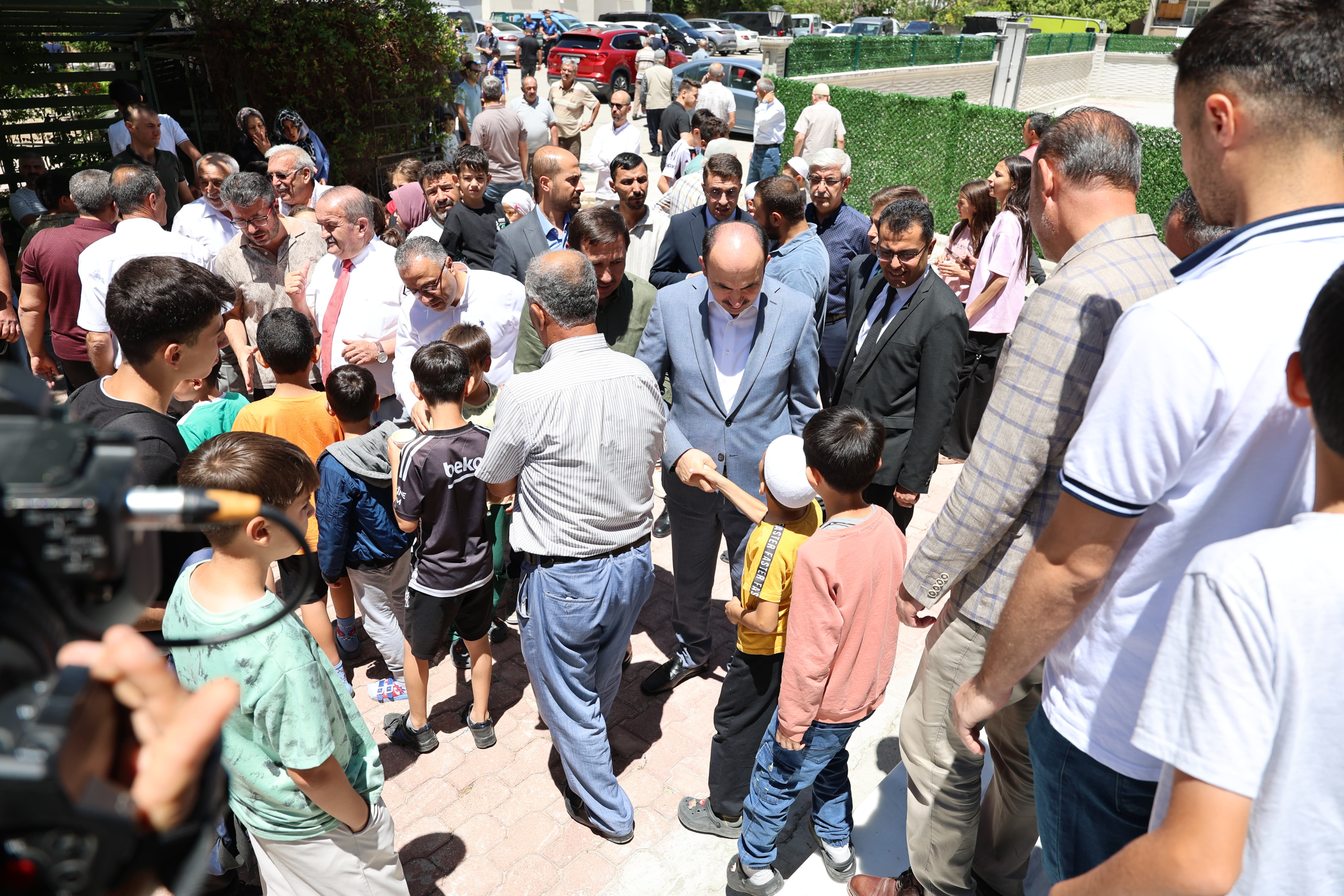 BAŞKAN ALTAY VE BAŞKAN KILCA KUR’AN ÖĞRENEN ÇOCUKLARIN HEYECANINA ORTAK OLDU