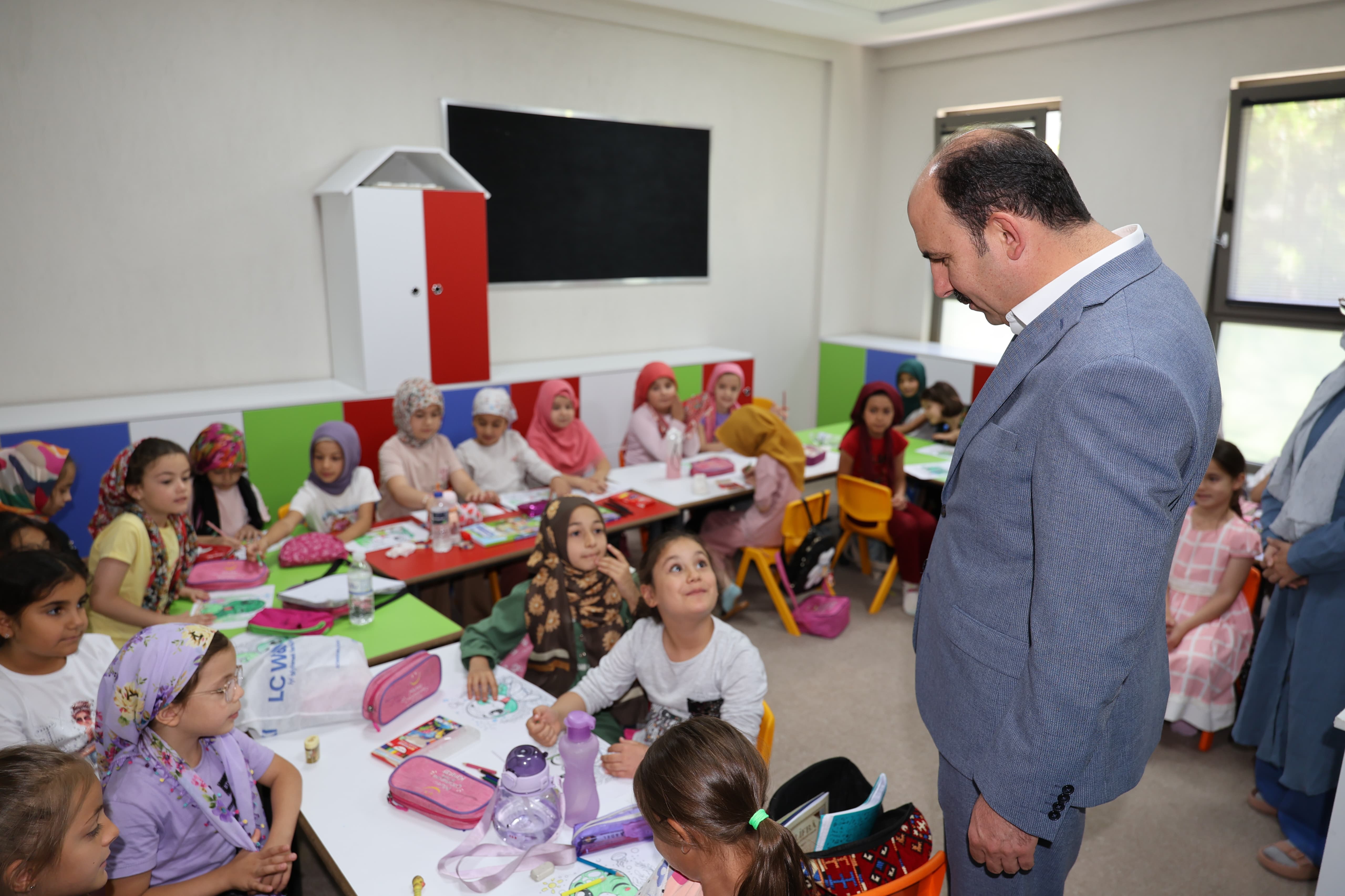 BAŞKAN ALTAY VE BAŞKAN KILCA KUR’AN ÖĞRENEN ÇOCUKLARIN HEYECANINA ORTAK OLDU