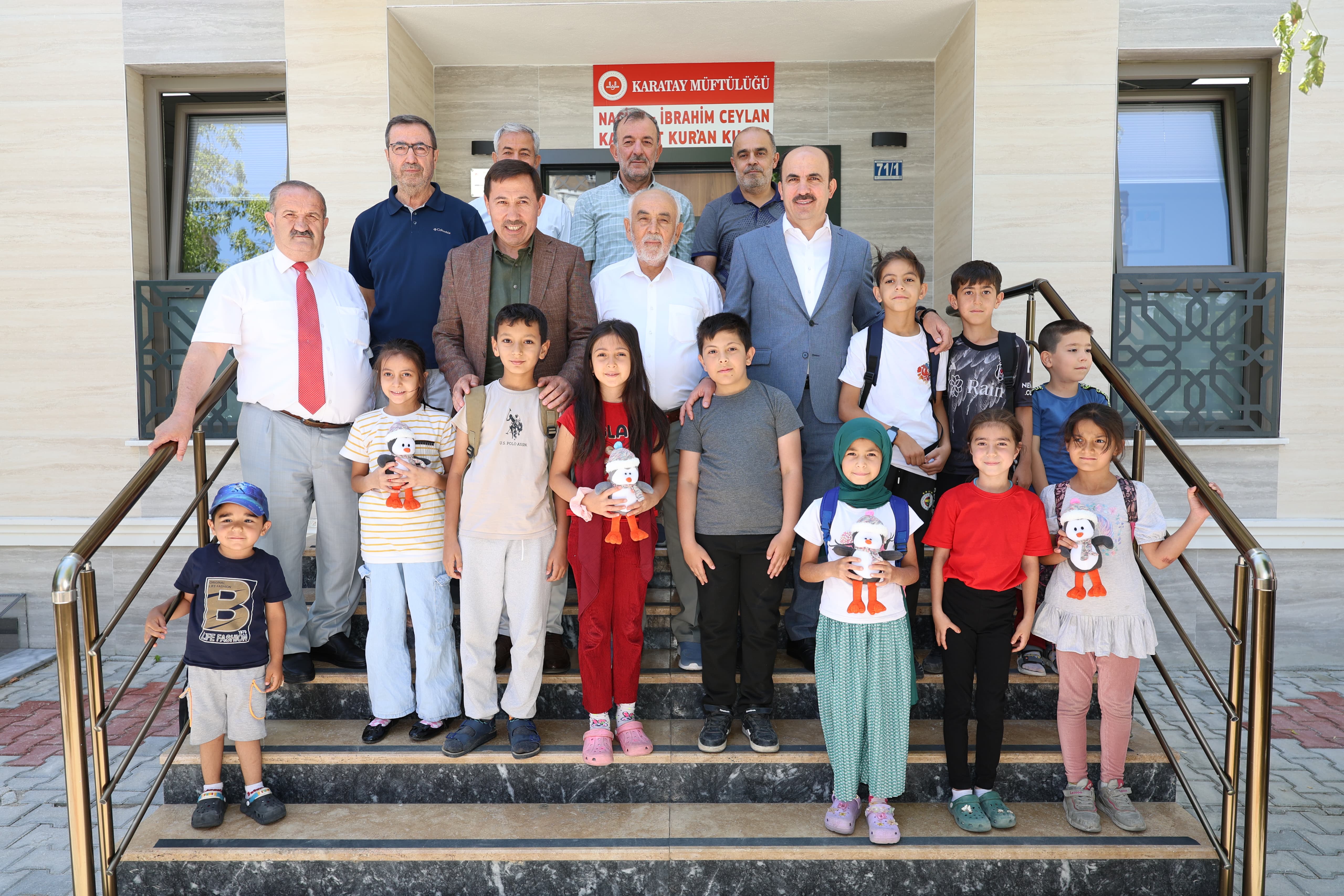 BAŞKAN ALTAY VE BAŞKAN KILCA KUR’AN ÖĞRENEN ÇOCUKLARIN HEYECANINA ORTAK OLDU
