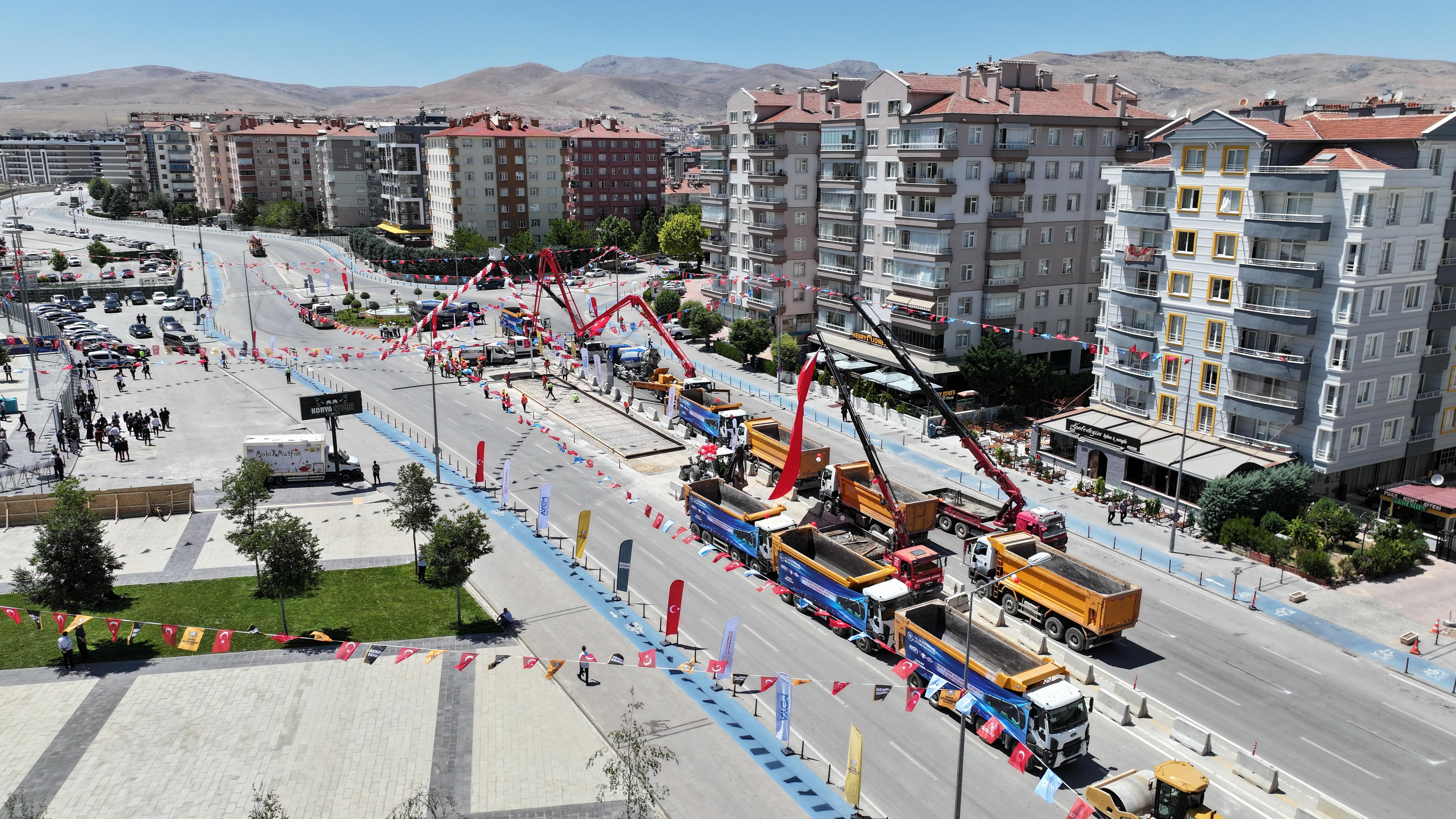 STADYUM-ŞEHİR HASTANESİ TRAMVAY HATTI 2. ETABININ TEMELİ ATILDI