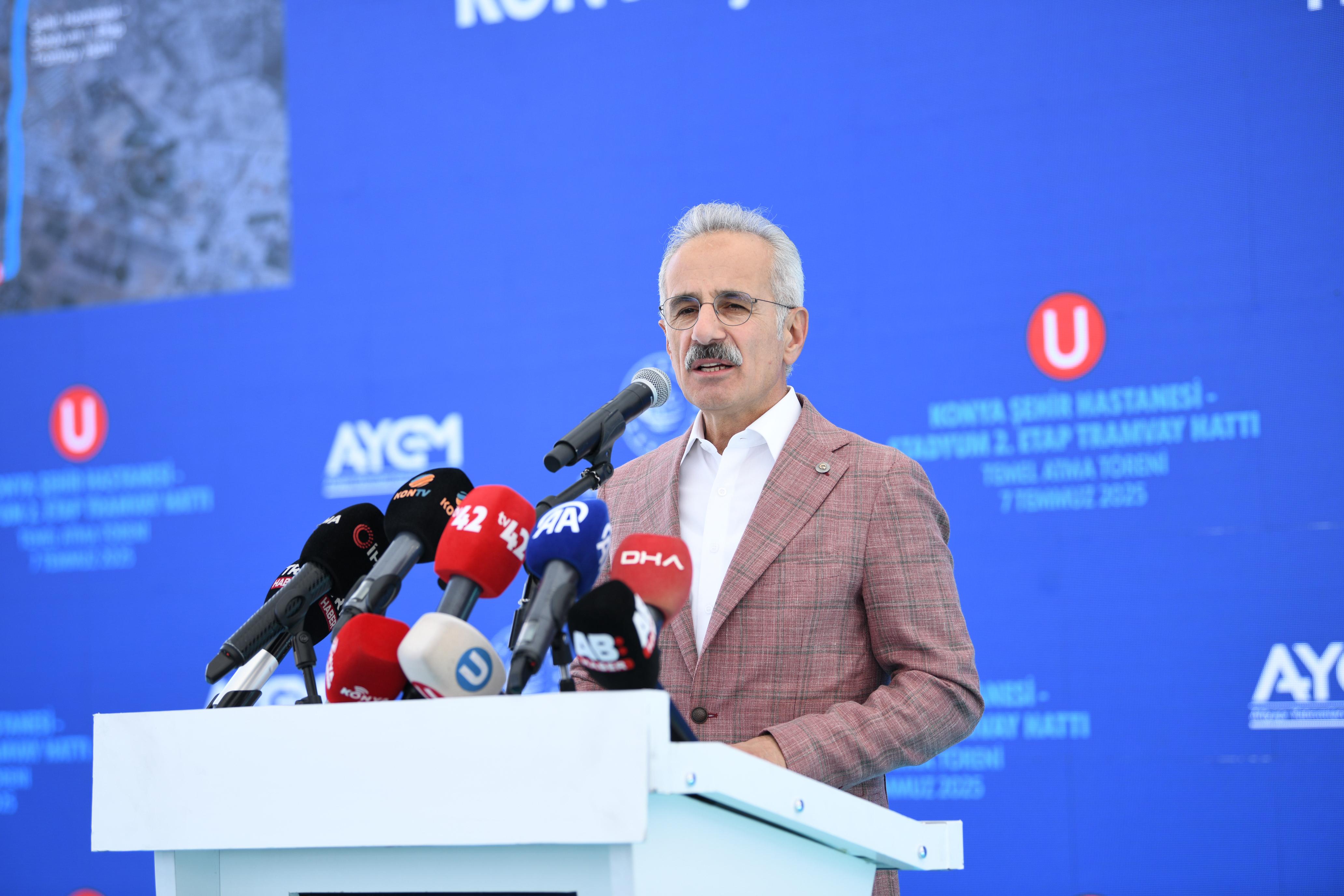 STADYUM-ŞEHİR HASTANESİ TRAMVAY HATTI 2. ETABININ TEMELİ ATILDI
