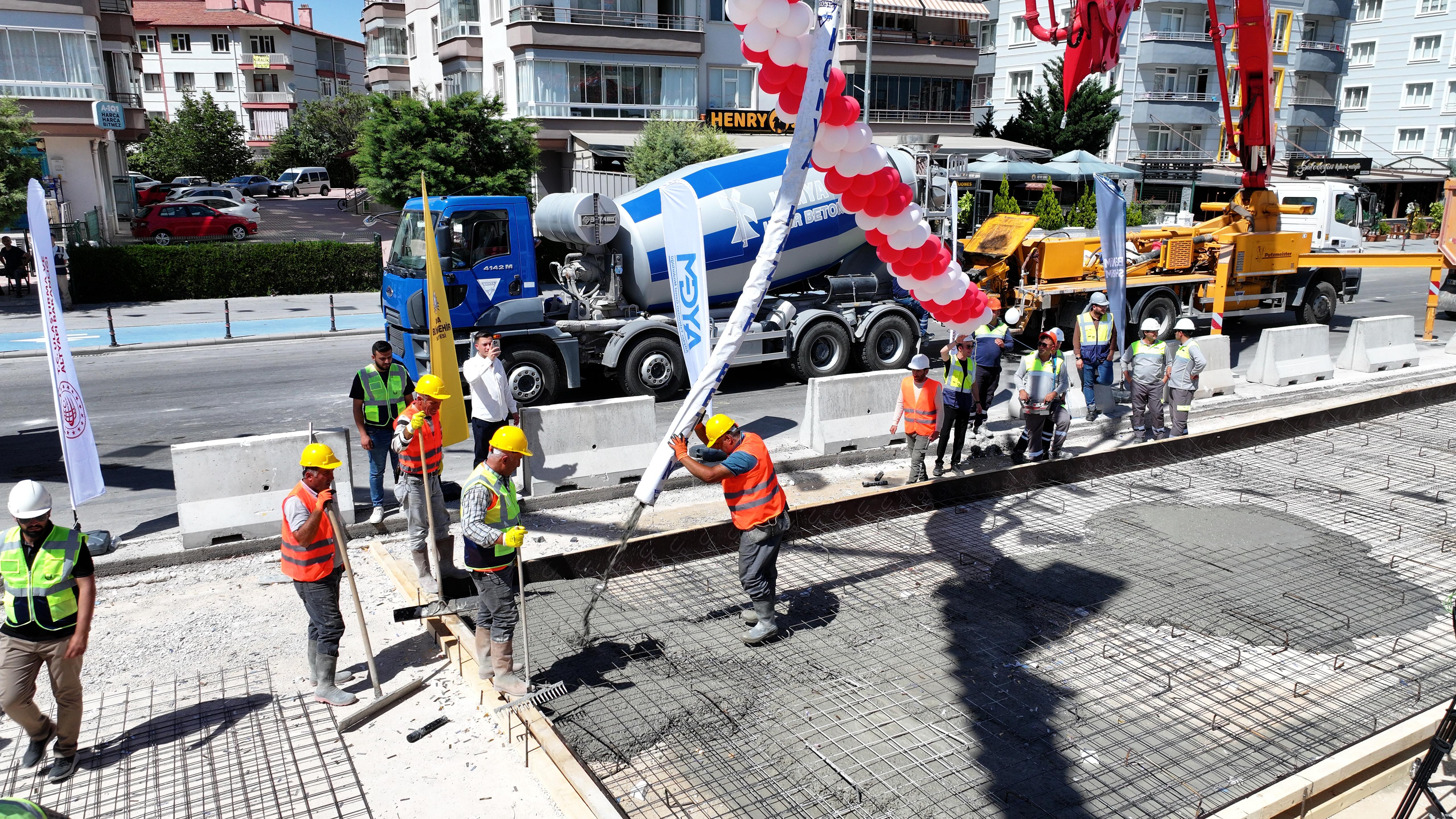 STADYUM-ŞEHİR HASTANESİ TRAMVAY HATTI 2. ETABININ TEMELİ ATILDI