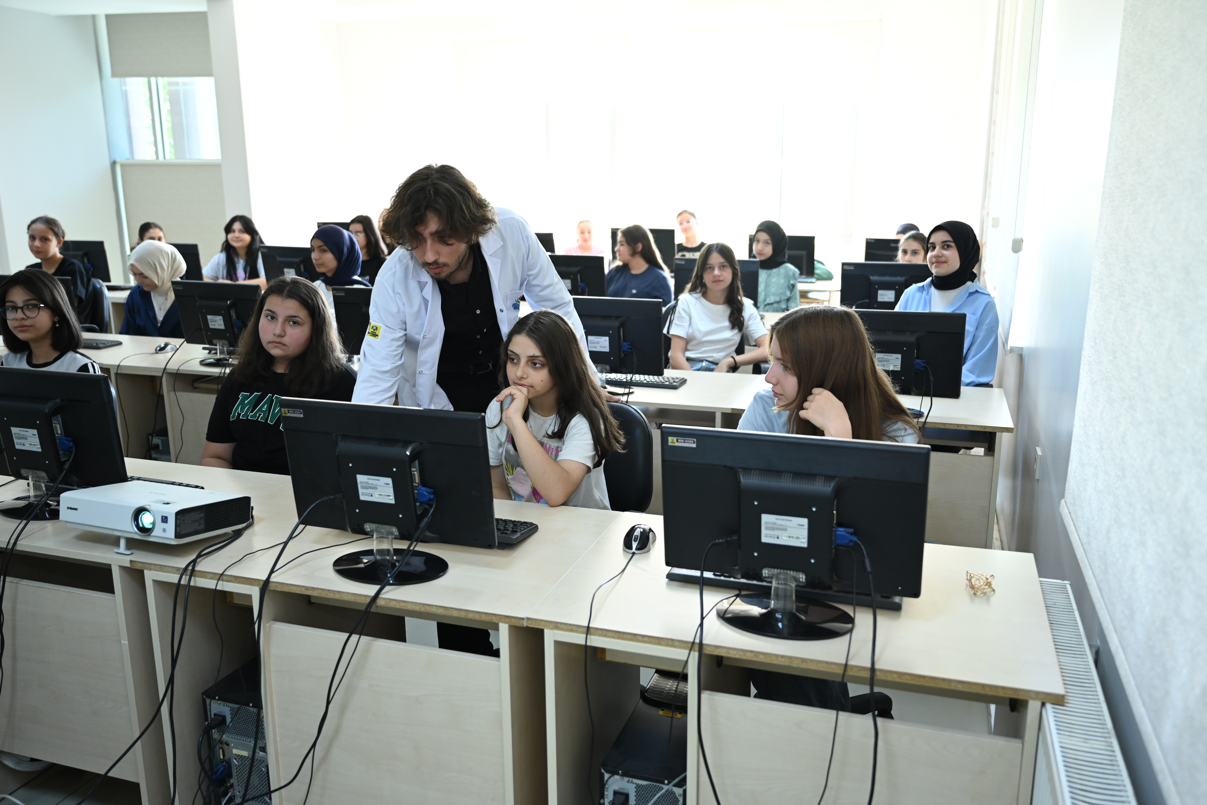ÖĞRENCİLERİN “GENÇ KOMEK YAZ OKULU” HEYECANI BAŞLADI