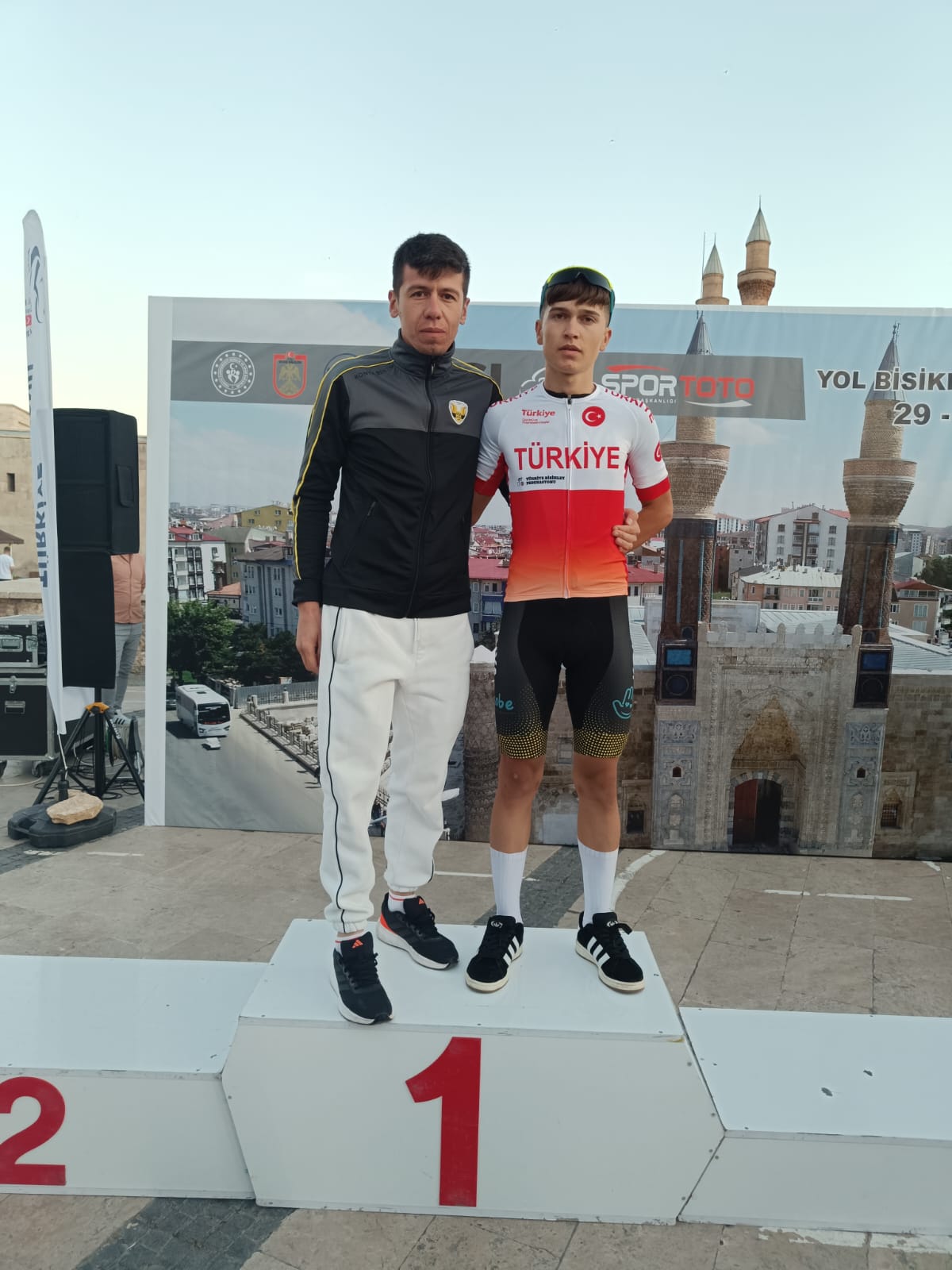 KONYA BÜYÜKŞEHİR BELEDİYESPOR BİSİKLET TAKIMI SPORCUSU ÇETİNTAŞ, EYOF’TA TÜRKİYE’Yİ TEMSİL EDECEK