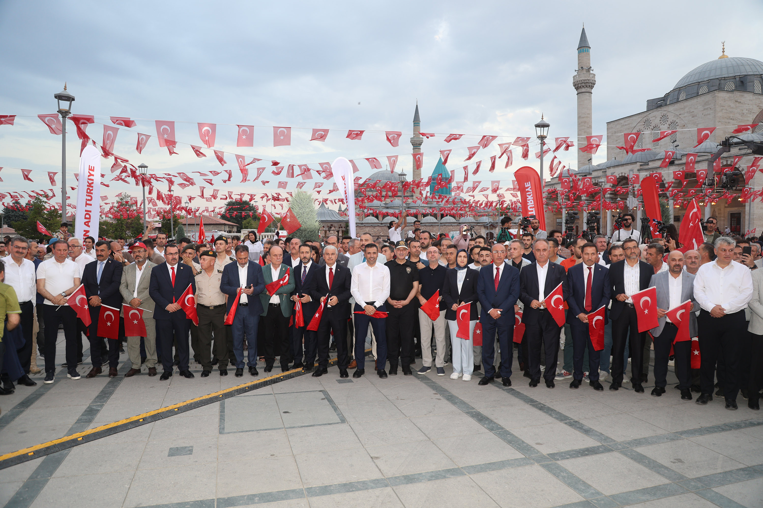 15 TEMMUZ’UN 9. YILINDA KONYALILAR MEVLANA MEYDANI’NDA BULUŞTU