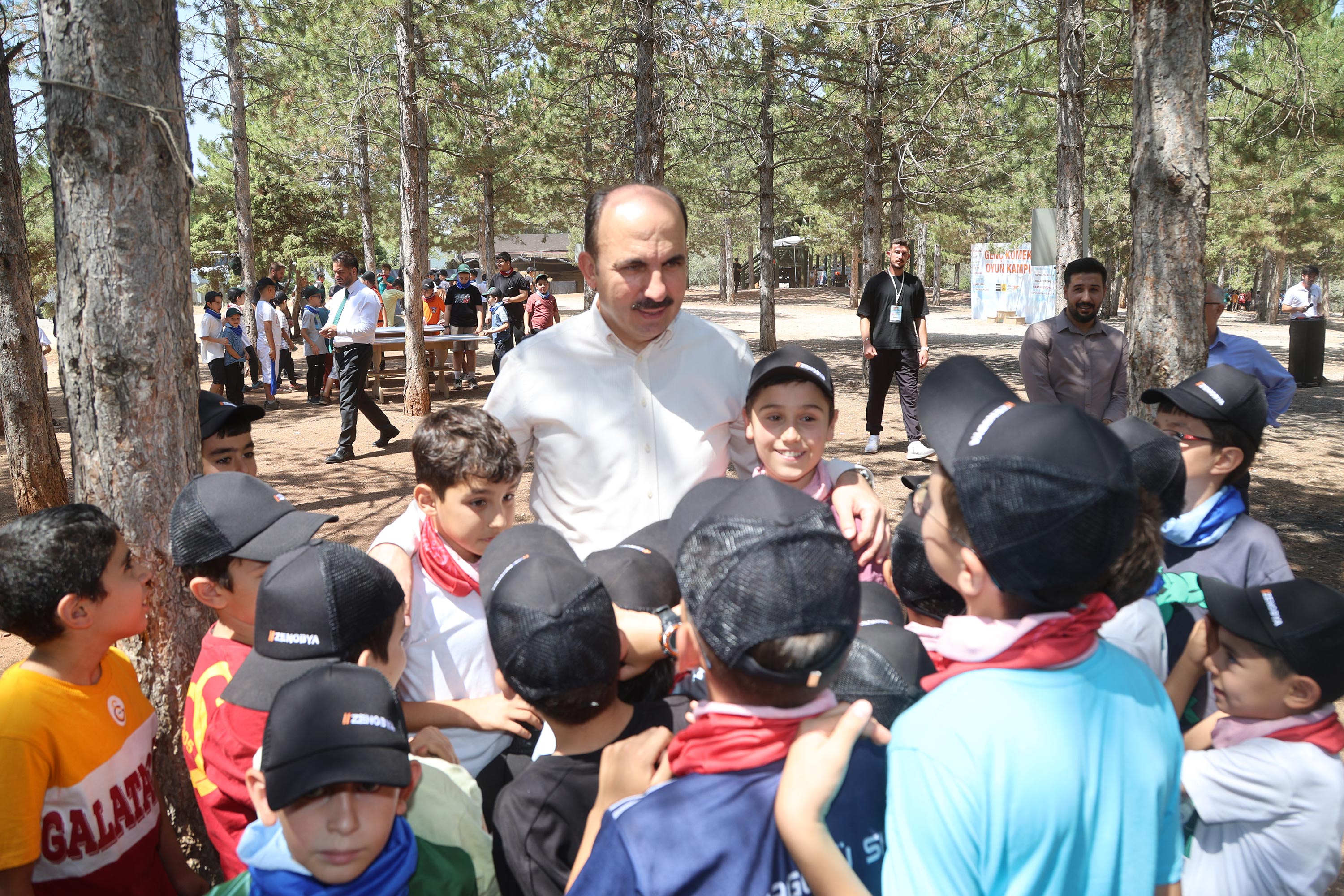BAŞKAN ALTAY 55 BİN ÖĞRENCİYİ AĞIRLAYACAK GENÇ KOMEK OYUN KAMPI’NDA ÇOCUKLARIN COŞKUSUNA ORTAK OLDU