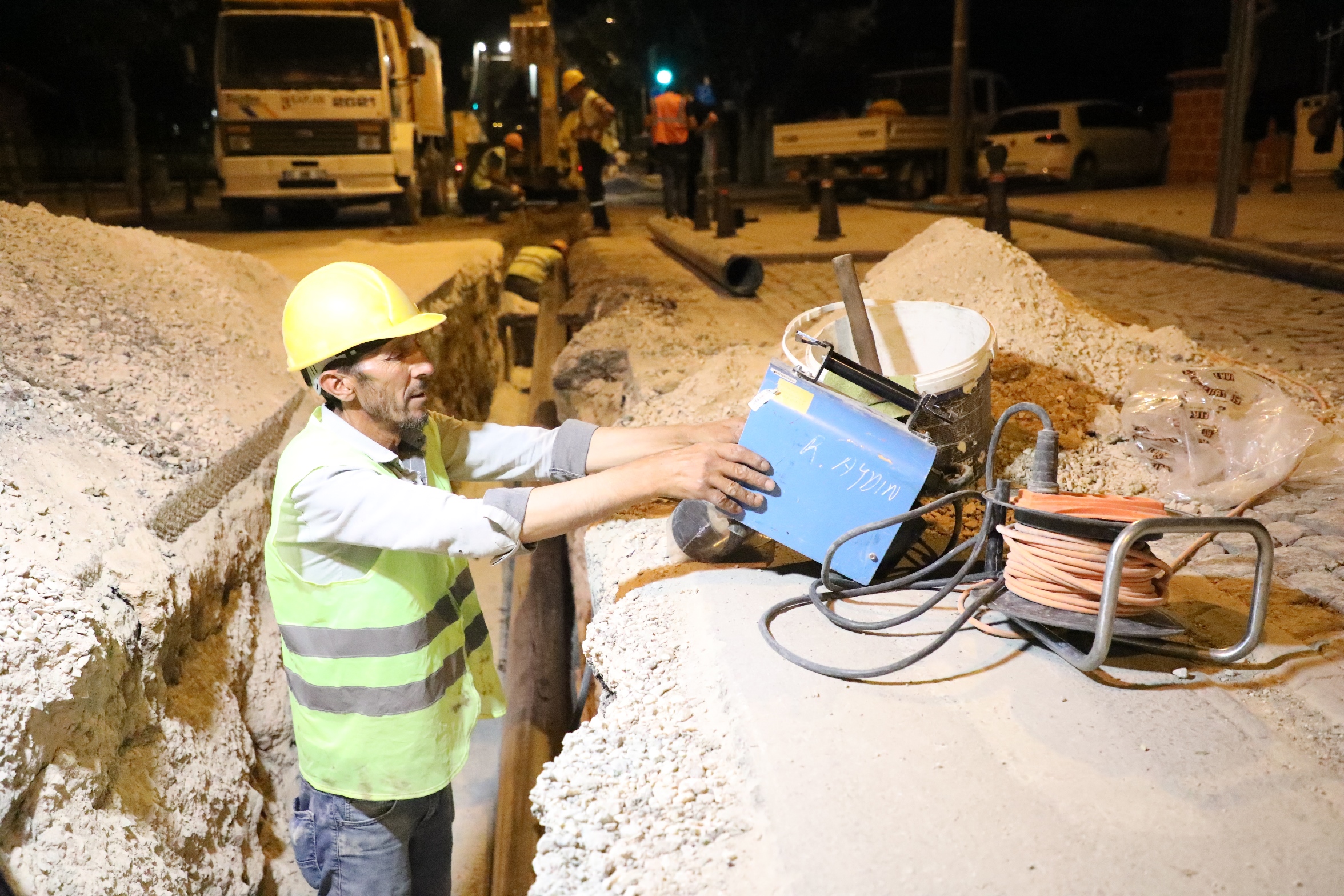 KOSKİ'DEN ŞEHİR MERKEZİNDE 1.678 METRELİK ISLAH ÇALIŞMASI