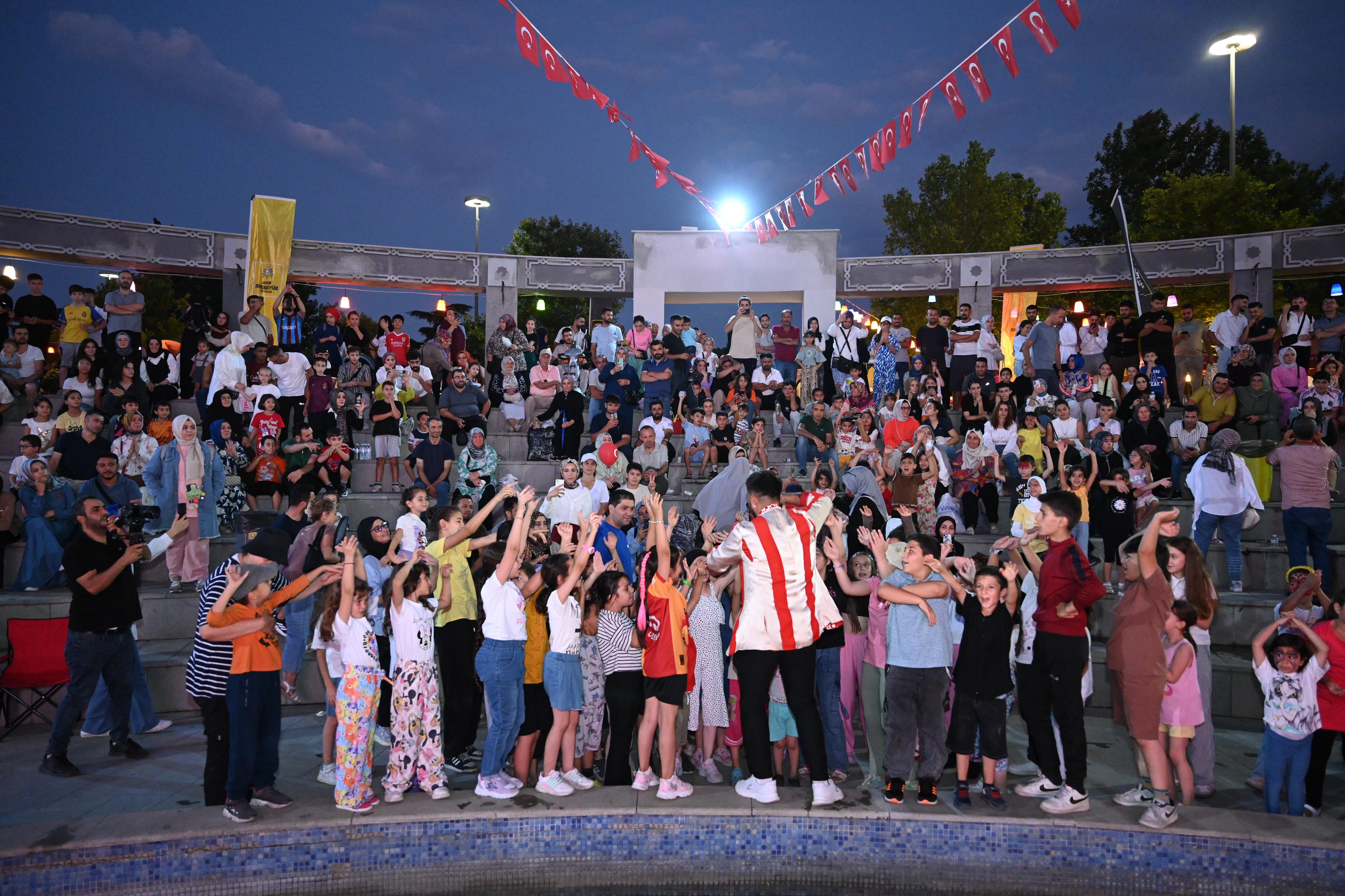 KÜLTÜRPARK ÇOCUK ETKİNLİKLERİ ÇOCUKLARIN YAZ TATİLİNE RENK KATIYOR