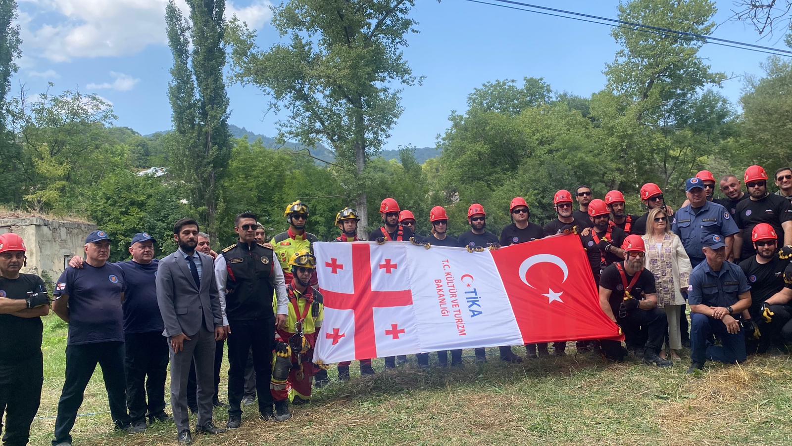 KONYA İTFAİYESİ, TİKA İŞ BİRLİĞİYLE GÜRCİSTAN’DA “DOĞADA ARAMA KURTARMA EĞİTİMİ” DÜZENLEDİ