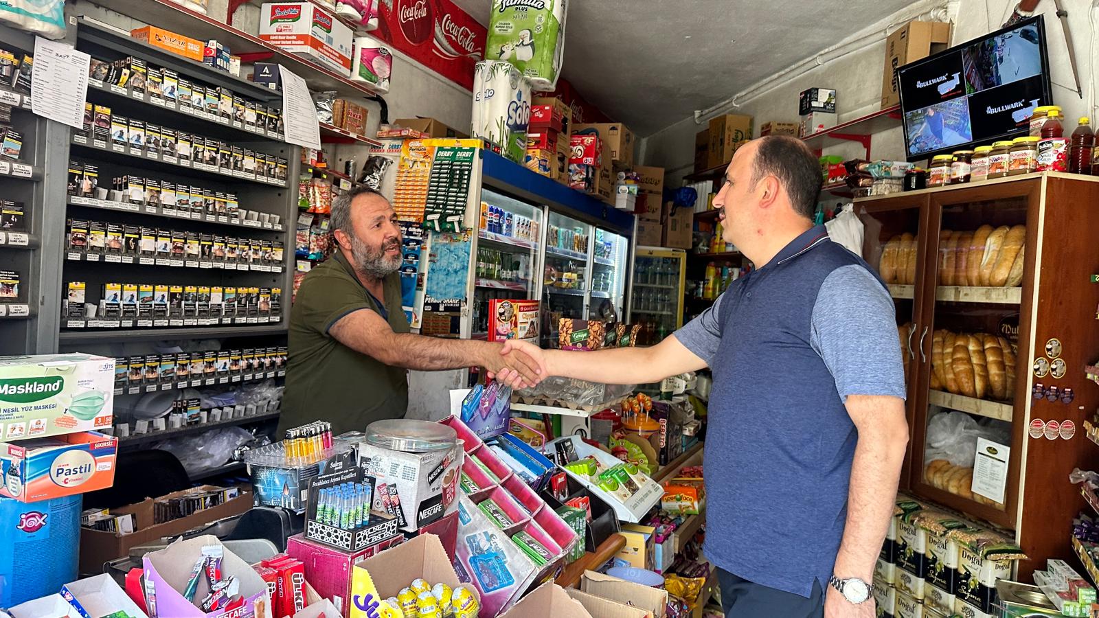 BAŞKAN ALTAY ŞEHİR MERKEZİNDE ESNAFLARI ZİYARET ETTİ