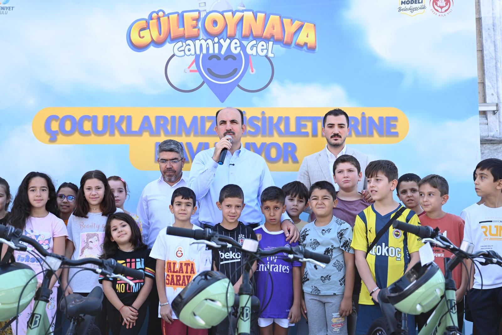 BAŞKAN ALTAY: “GÜLE OYNAYA CAMİYE GEL PROJESİ’NDE 12 BİNDEN FAZLA ÇOCUK BİSİKLETLERİNE KAVUŞTU”