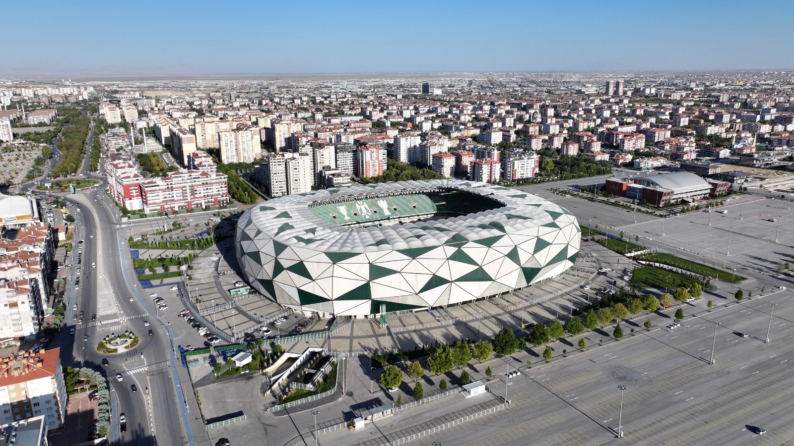 KONYA BÜYÜKŞEHİR STADYUMU TÜRKİYE-İSPANYA MAÇINA HAZIRLANIYOR