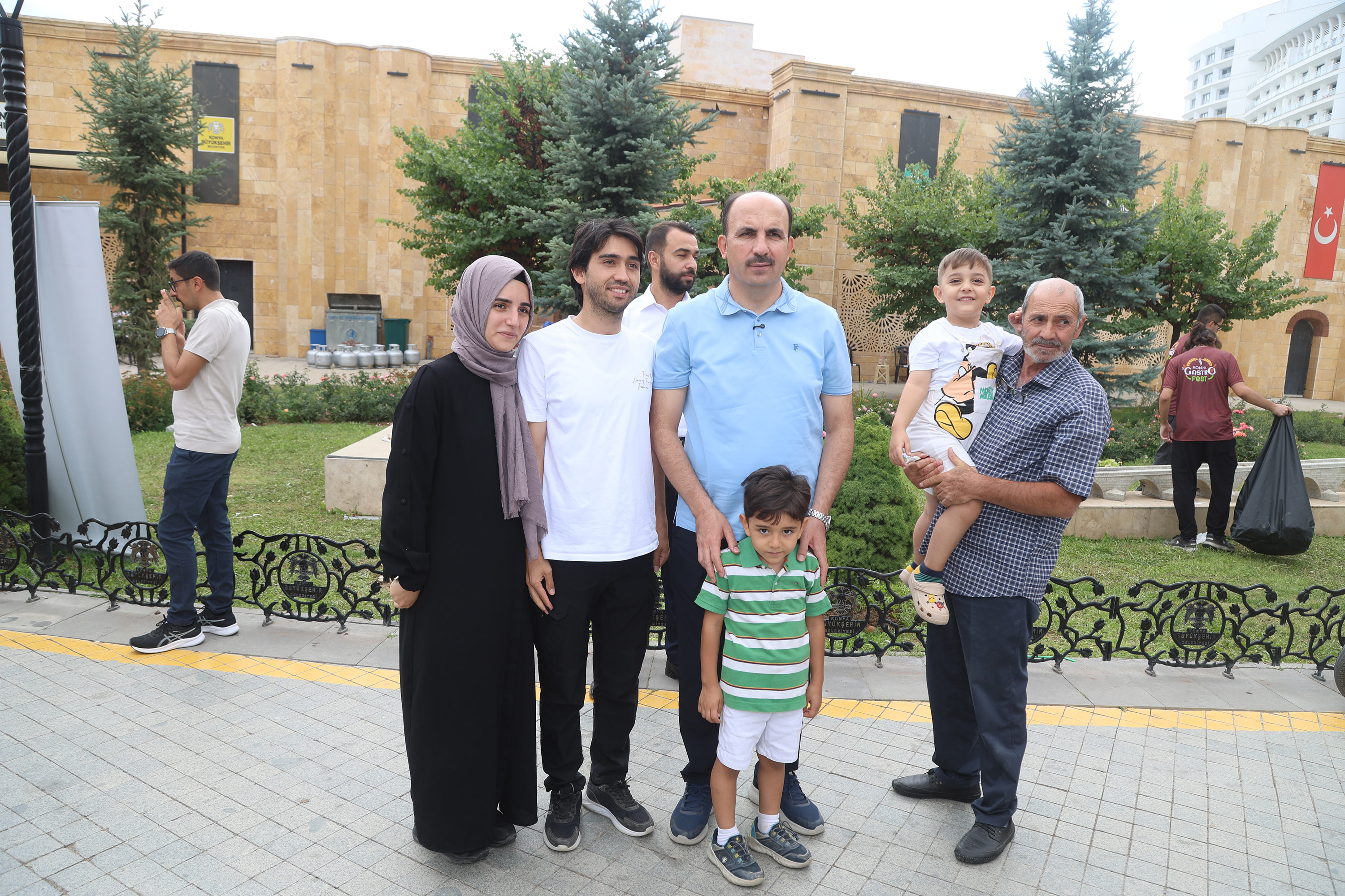 BAŞKAN ALTAY GASTROFEST’E KATILAN YÜZ BİNLERCE MİSAFİRE, ŞEFLERE VE ESNAFA TEŞEKKÜR ETTİ