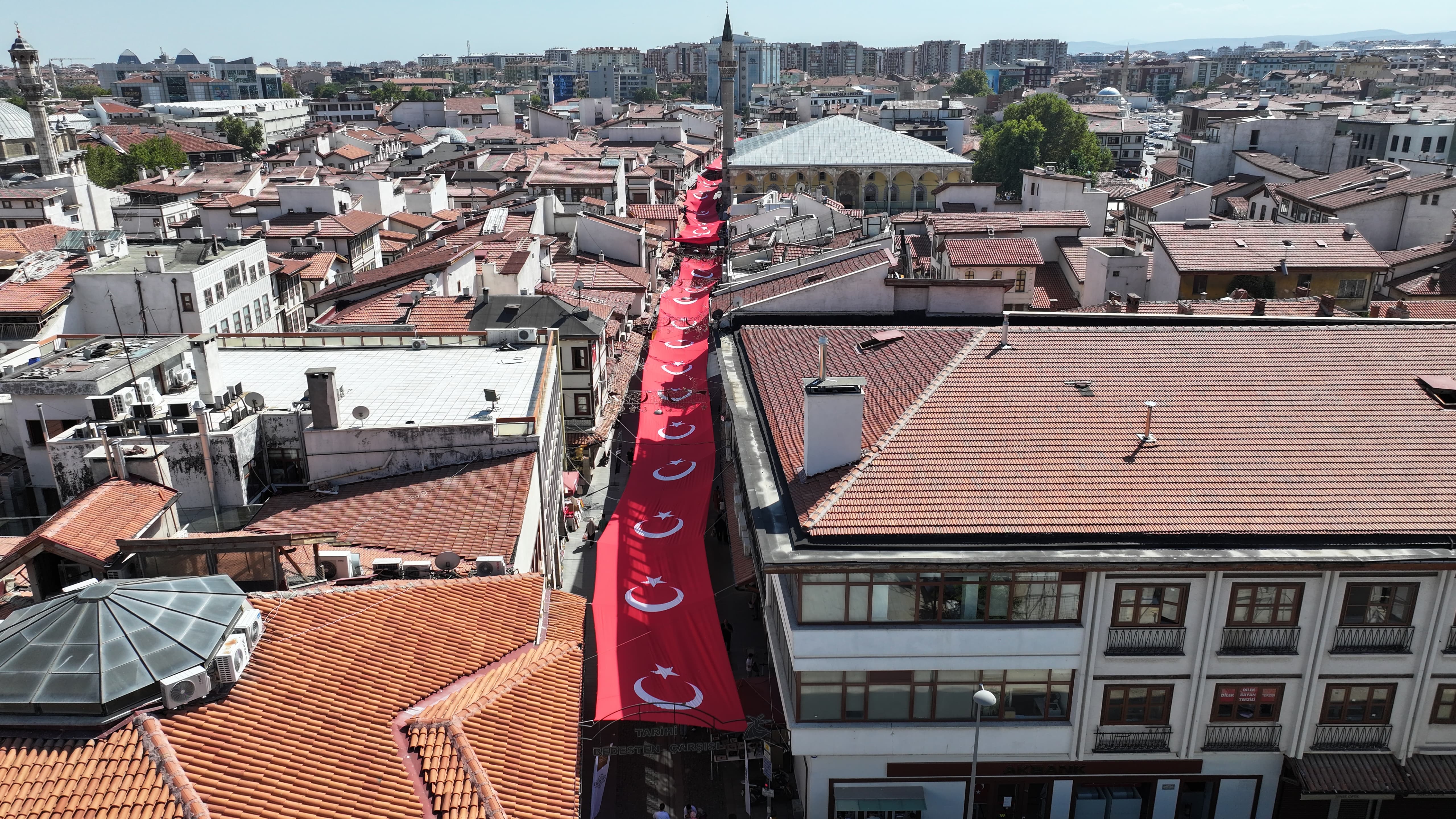 BAŞKAN ALTAY 4. TARİHİ BEDESTEN ALIŞVERİŞ GÜNLERİ’NE DESTEK VEREN ESNAFA VE ZİYARETÇİLERE TEŞEKKÜR ETTİ