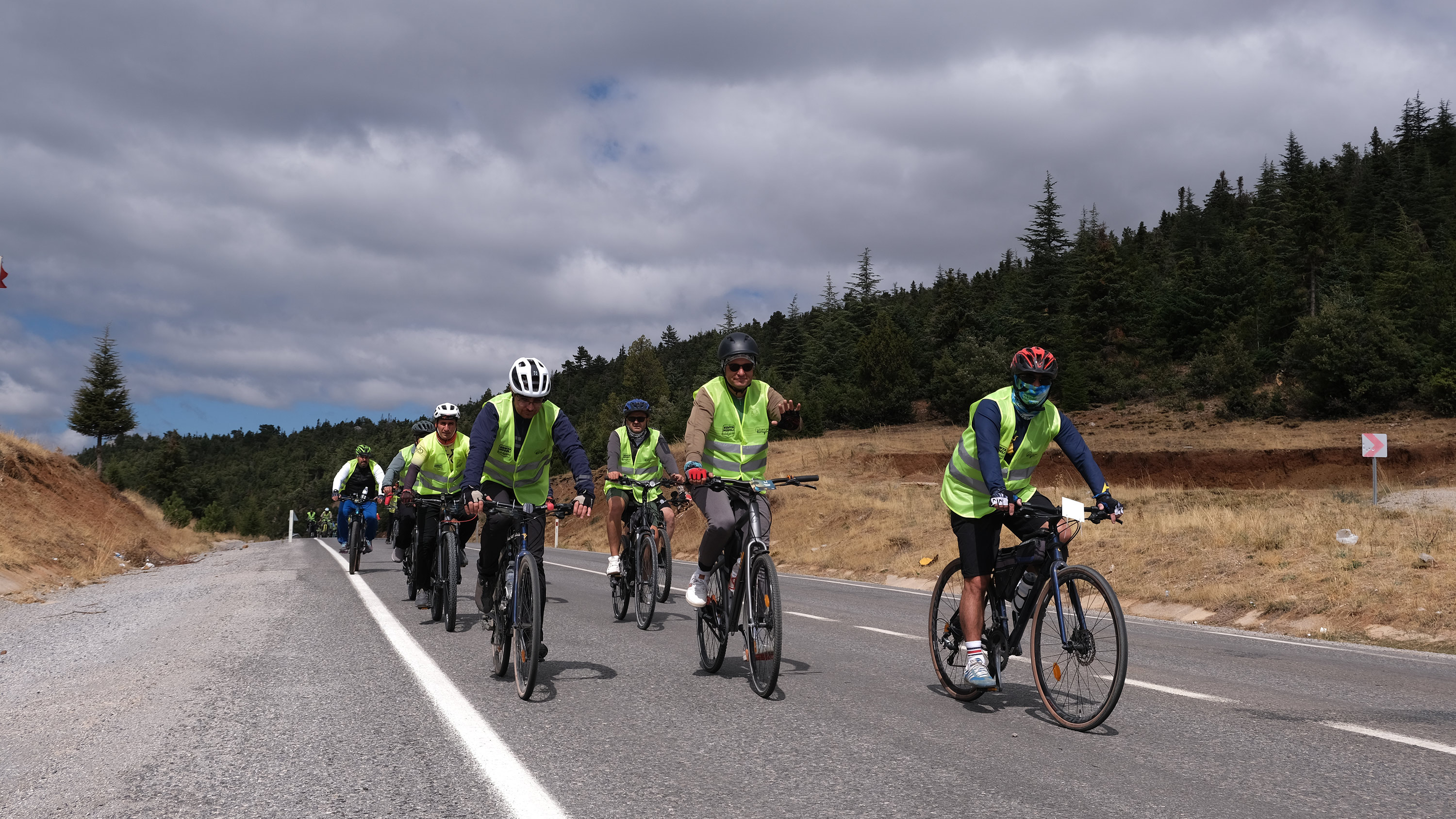 “KEYKUBAD’IN İZİNDE PEDALLIYORUZ” BİSİKLET SÜRÜŞ ETKİNLİĞİNDE KURAKLIĞA DİKKAT ÇEKİLDİ