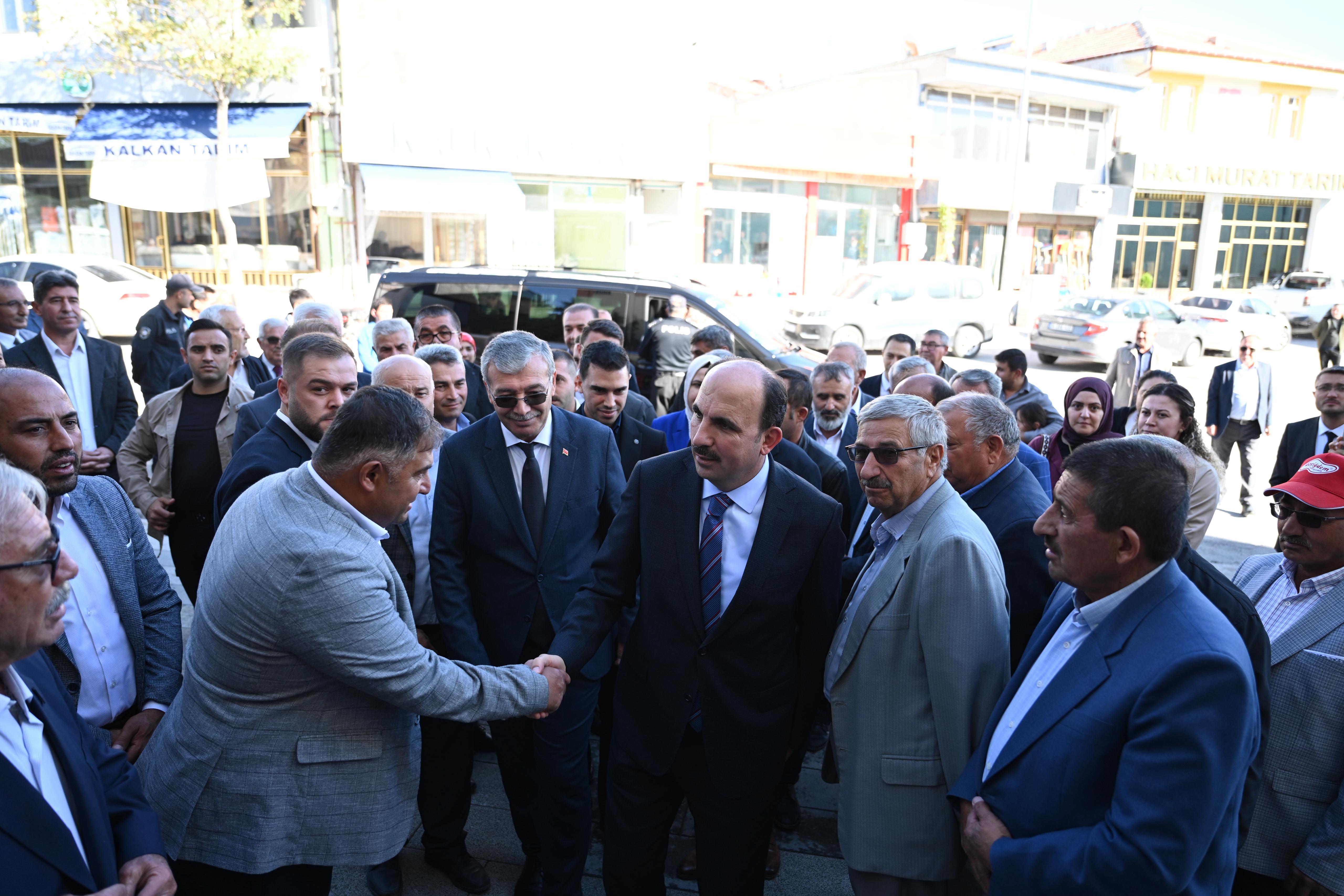 BAŞKAN ALTAY HALKAPINAR VE EMİRGAZİ’DE VATANDAŞLARLA BULUŞTU