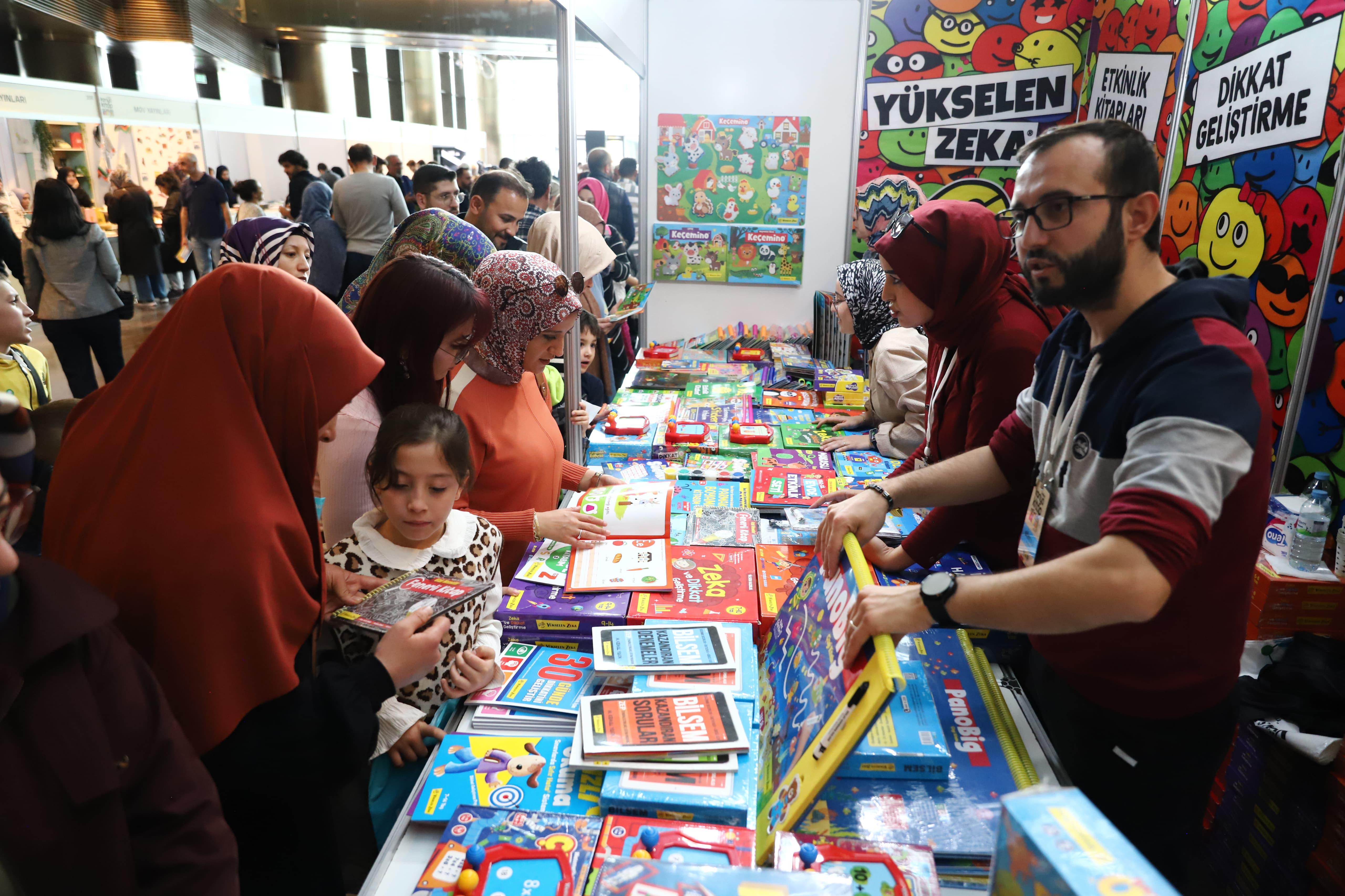 BAŞKAN ALTAY TÜM KİTAPSEVERLERİ 12. KONYA KİTAP GÜNLERİ’NE DAVET ETTİ