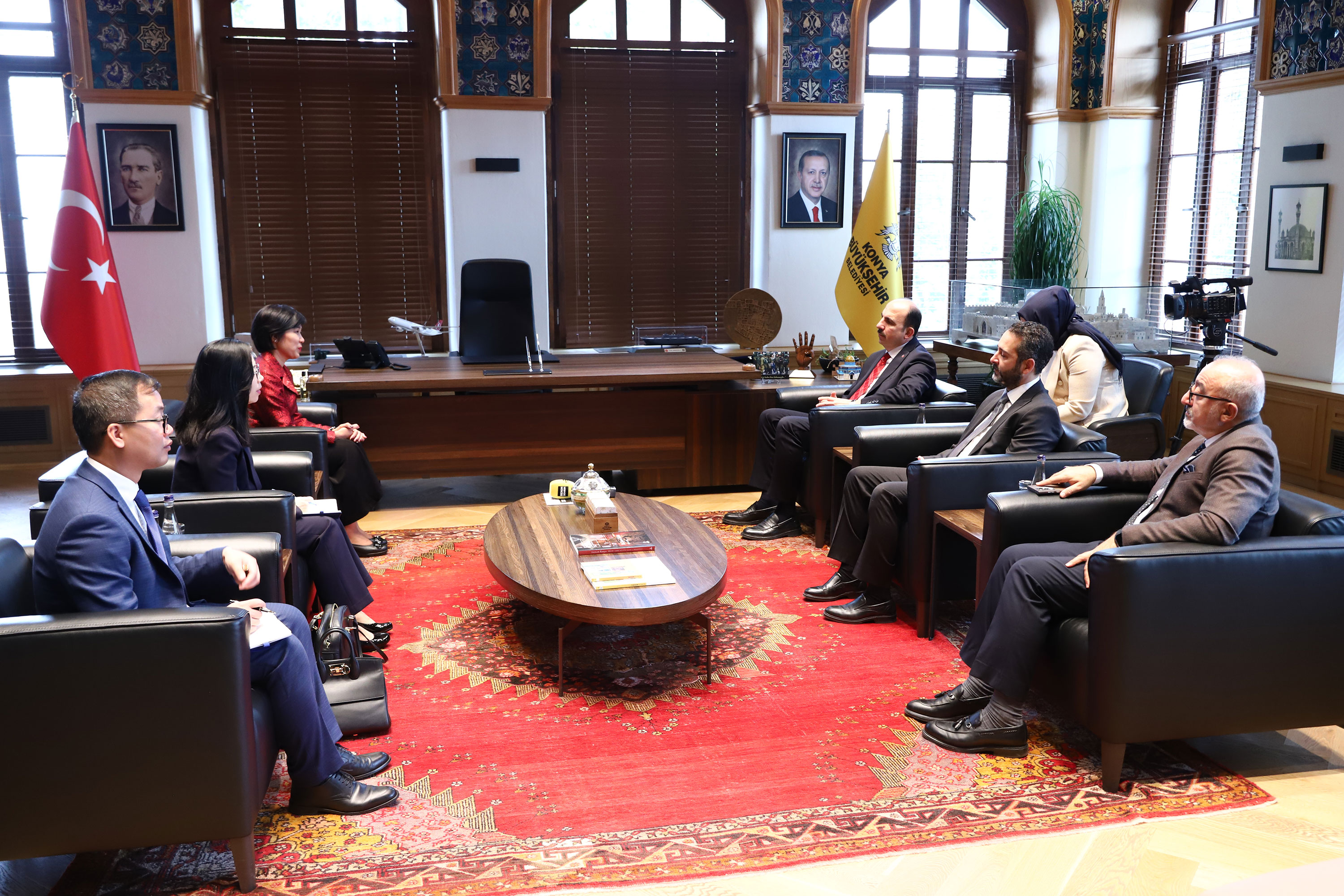 VİETNAM’IN ANKARA BÜYÜKELÇİSİ DANG BAŞKAN ALTAY’I ZİYARET ETTİ