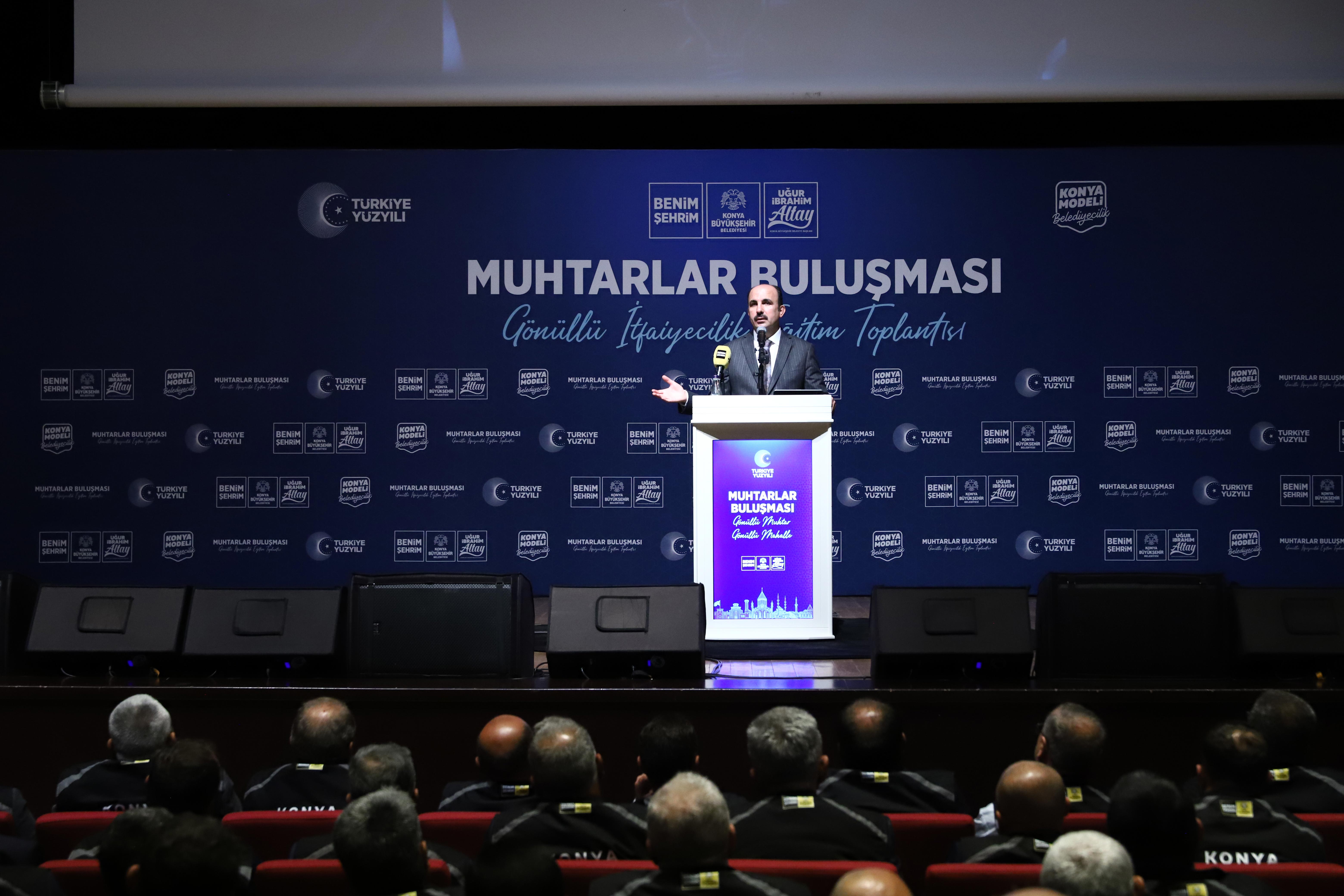 BAŞKAN ALTAY: “MUHTARLARIMIZLA HANGİ YOLA ÇIKTIYSAK ALLAH’IN İZNİYLE ONU BAŞARDIK”