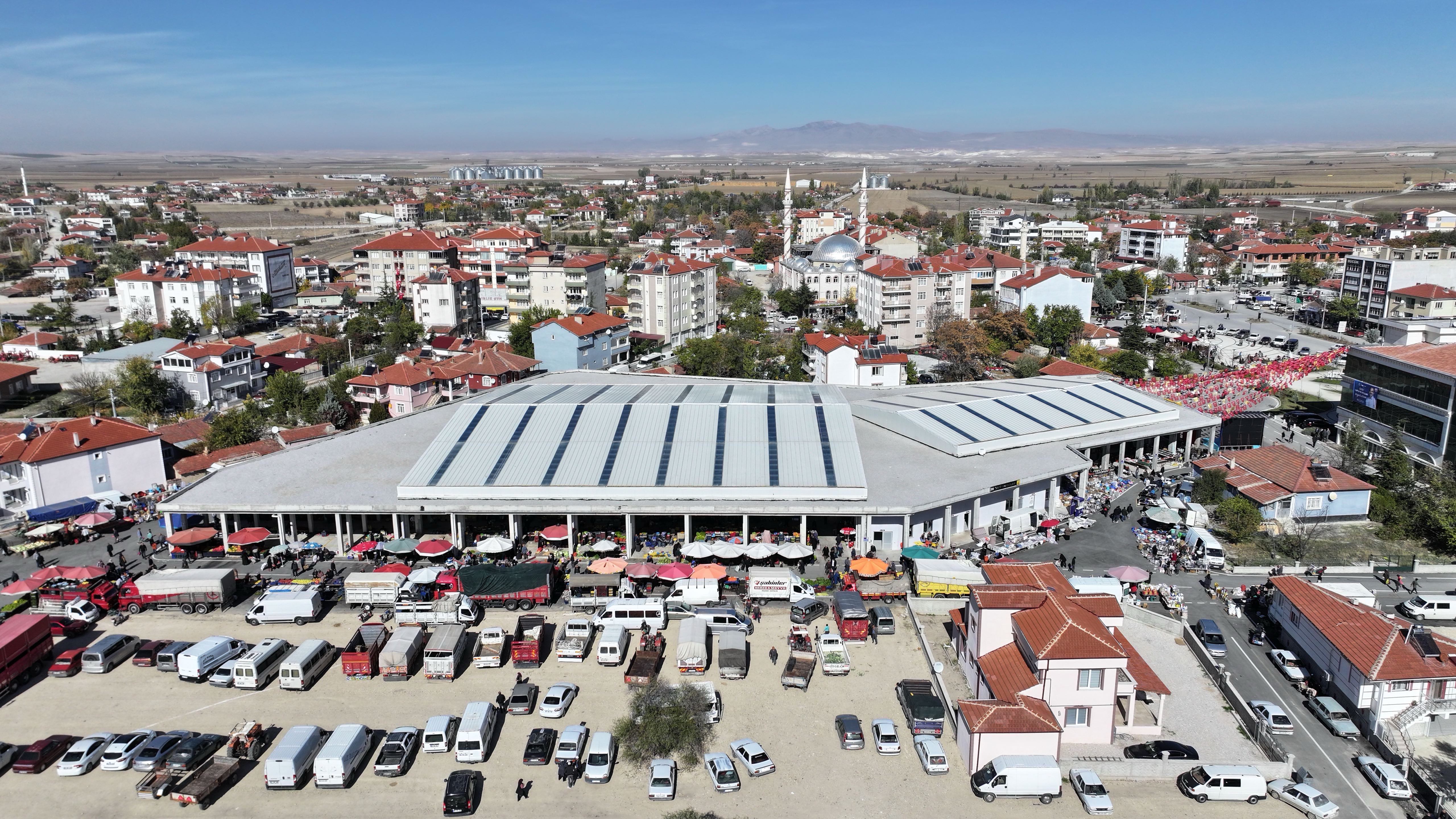 BAŞKAN ALTAY 102 MİLYON LİRA BEDELLE ÇELTİK’E KAZANDIRILAN KAPALI PAZAR YERİ’NİN AÇILIŞINI YAPTI