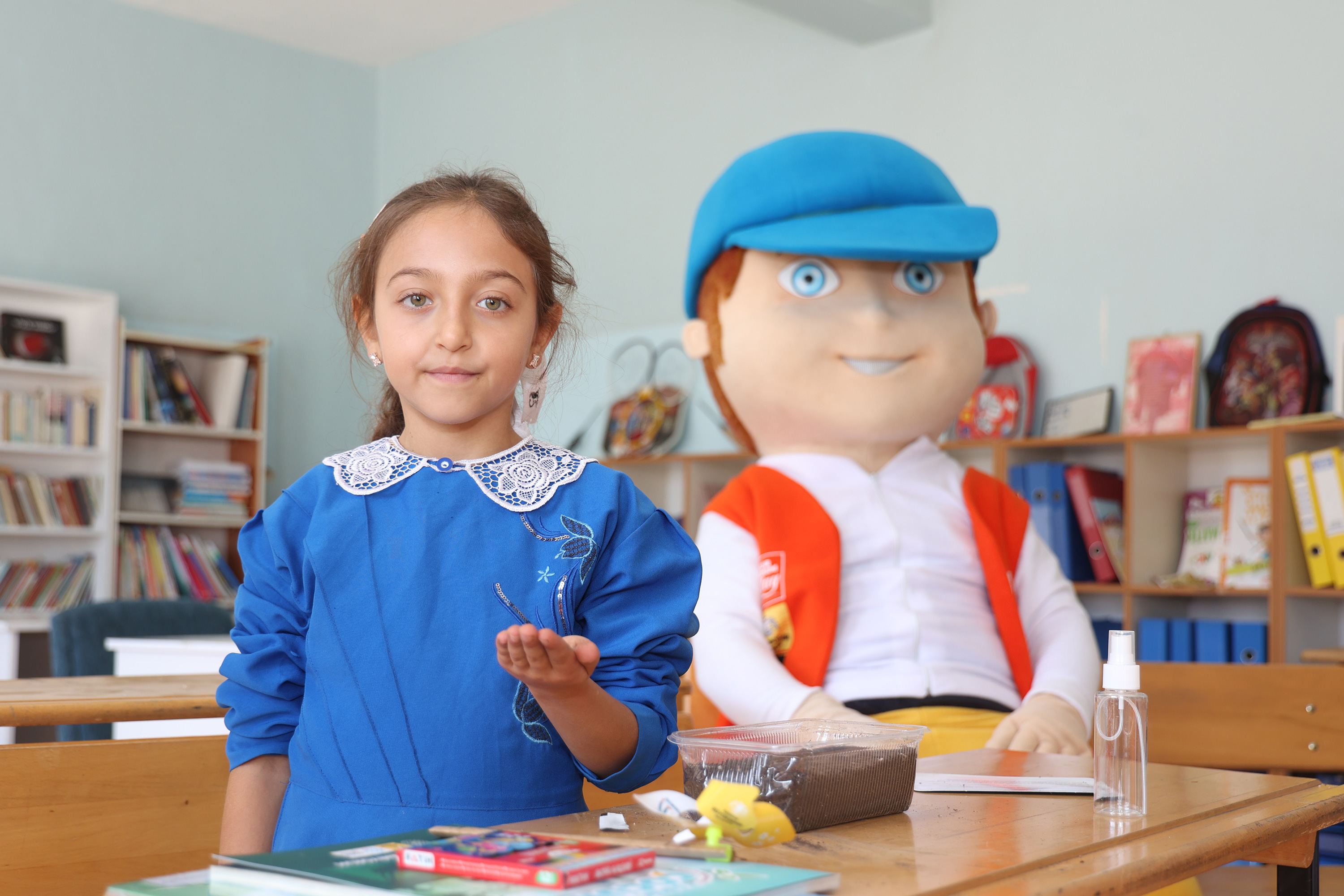 ILGIN GÖKÇEYURT’UN TEK İLKOKUL ÖĞRENCİSİ İLAYDA’YA MİLLİ TOHUM BİLİNCİ KAZANDIRILDI