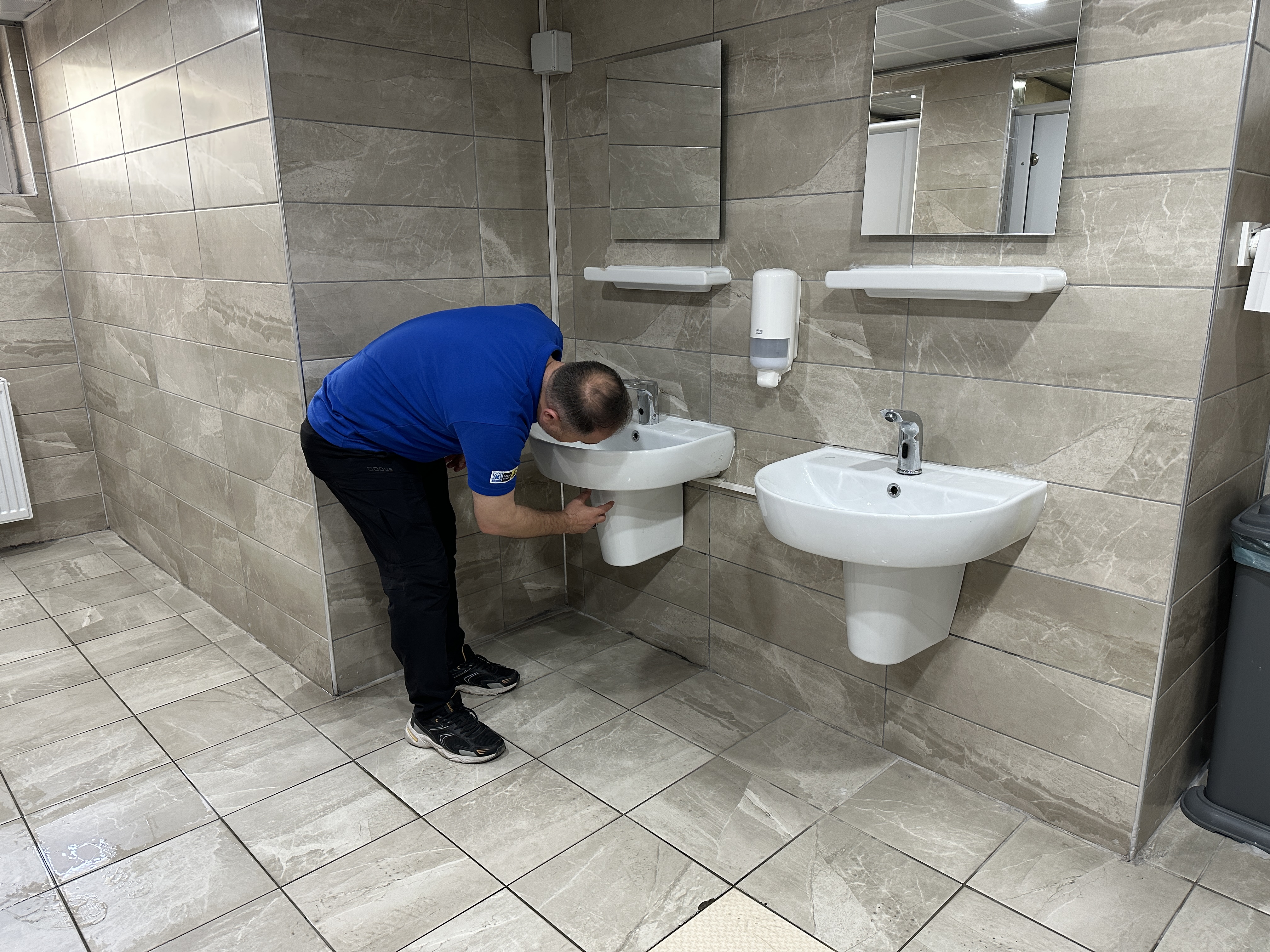 BÜYÜKŞEHİR HİZMET BİNALARINDA TASARRUFLU MUSLUK UYGULAMASI BAŞLADI