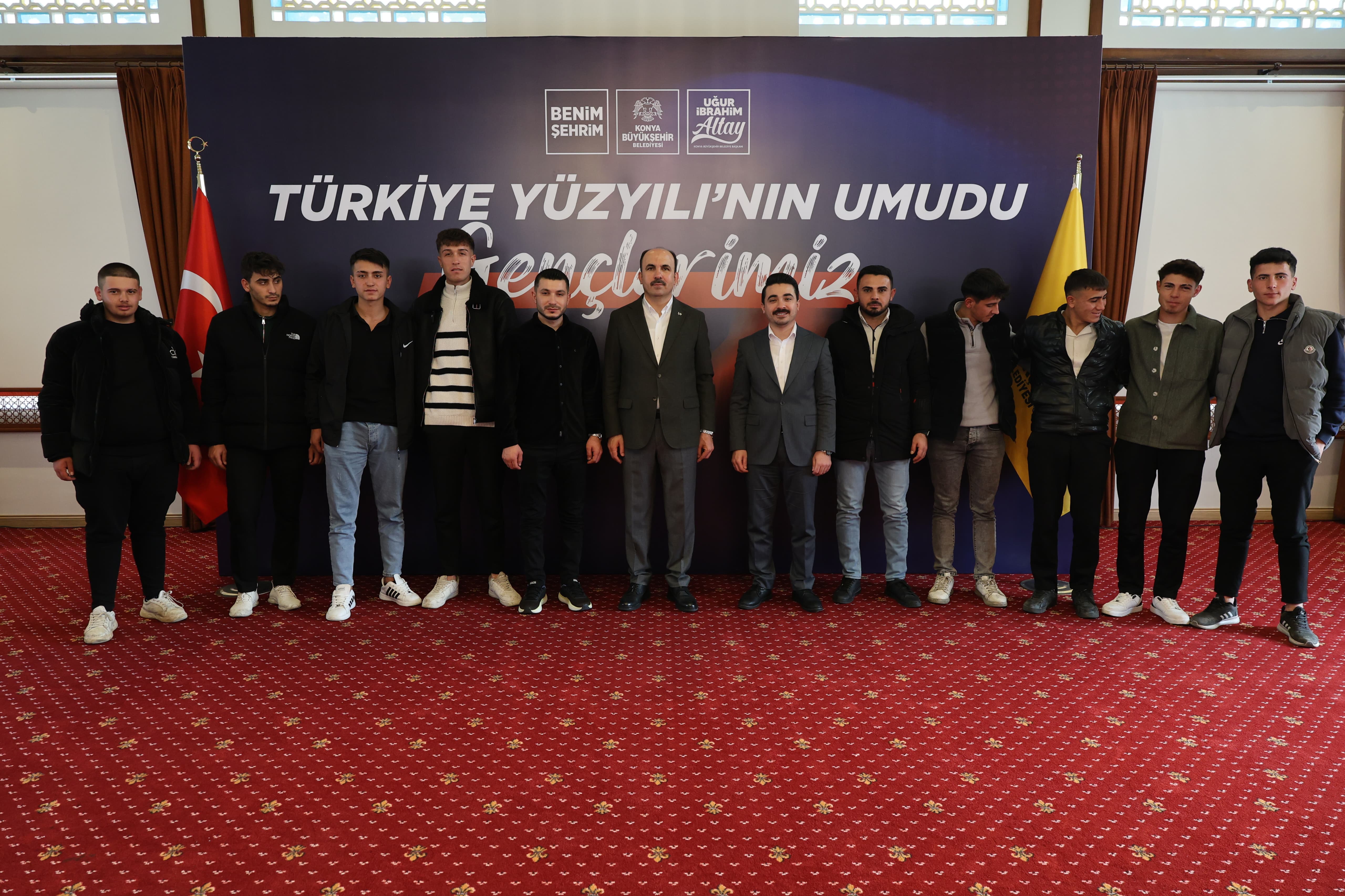 BAŞKAN ALTAY: “HEDEFİMİZ, GENÇLERİMİZİN YAŞAYACAĞI GÜZEL BİR DÜNYA İNŞA ETMEK”