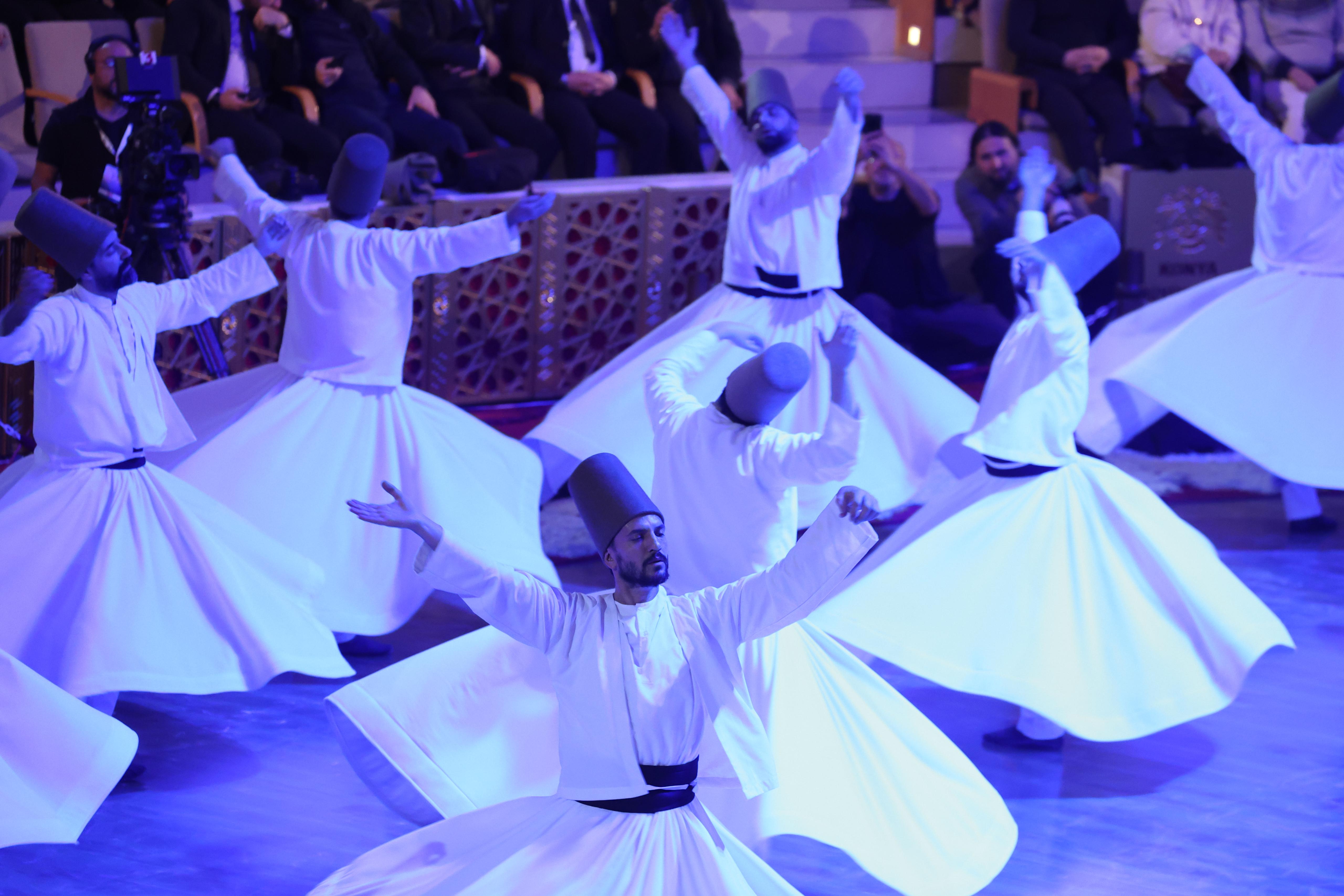 DÜNYANIN DÖRT BİR YANINDAN MEVLANA DOSTLARI 752. ŞEB-İ ARUS’TA BULUŞTU