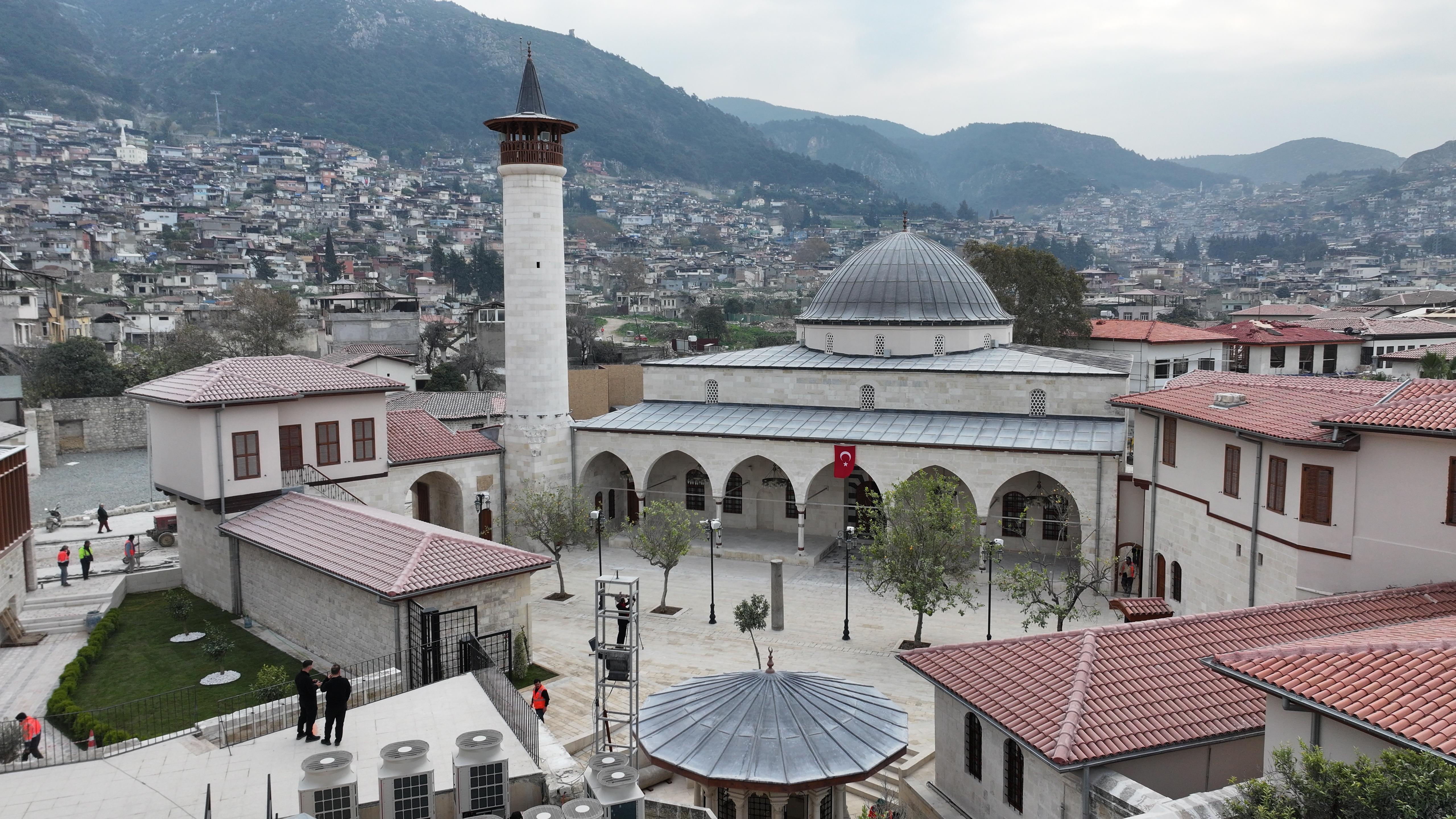 BAŞKAN ALTAY: “TARİHİN TOZLU SAYFALARINI KİM AÇARSA KONYA’NIN HATAY’DA YAPTIKLARINI VE HABİB-İ NECCAR CAMİİ’NİN RESTORASYONUNU GÖRECEK”