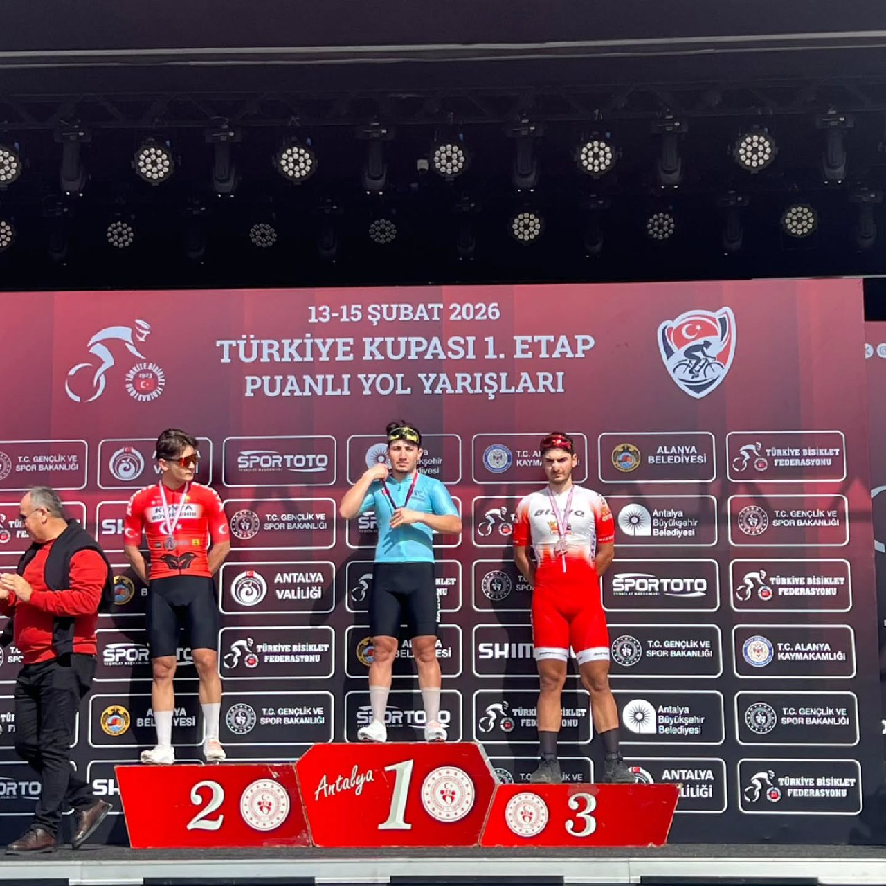 BÜYÜKŞEHİRLİ BİSİKLETÇİLER TÜRKİYE KUPASI 1. ETAP PUANLI YOL YARIŞLARINDA İKİNCİ OLDU