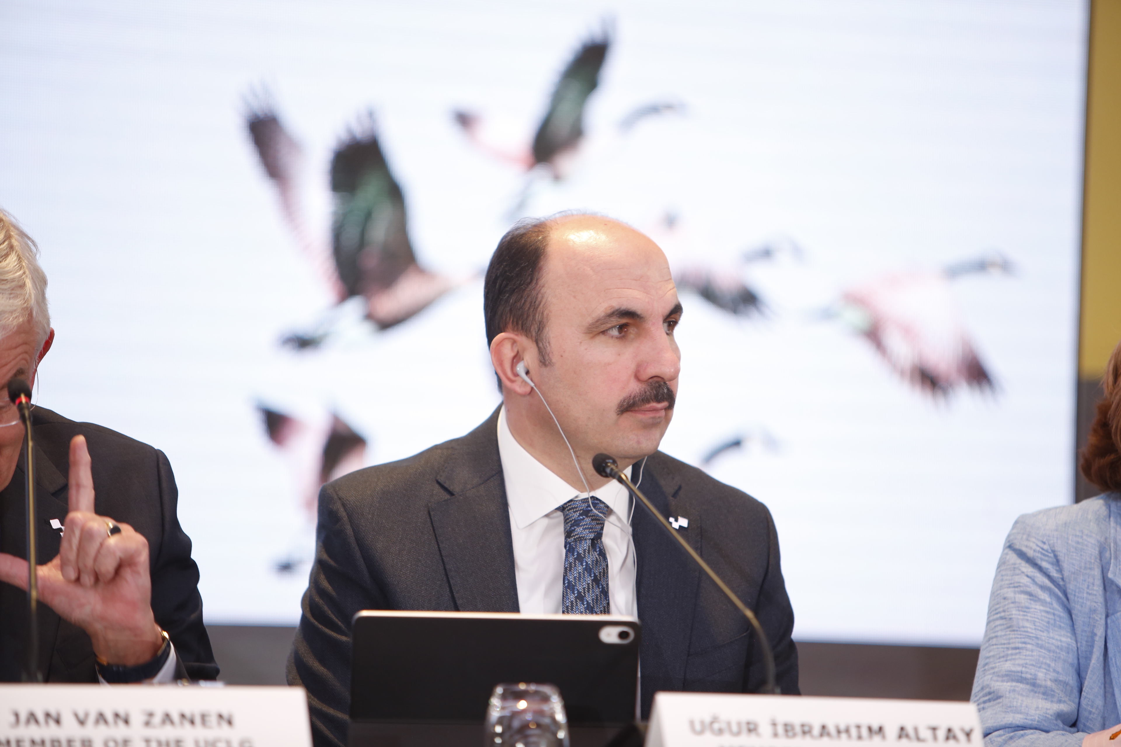 BAŞKAN ALTAY 240 BİN YEREL YÖNETİMİ TEMSİL EDEN UCLG DÜNYA BAŞKANLIĞINA ADAYLIĞINI AÇIKLADI