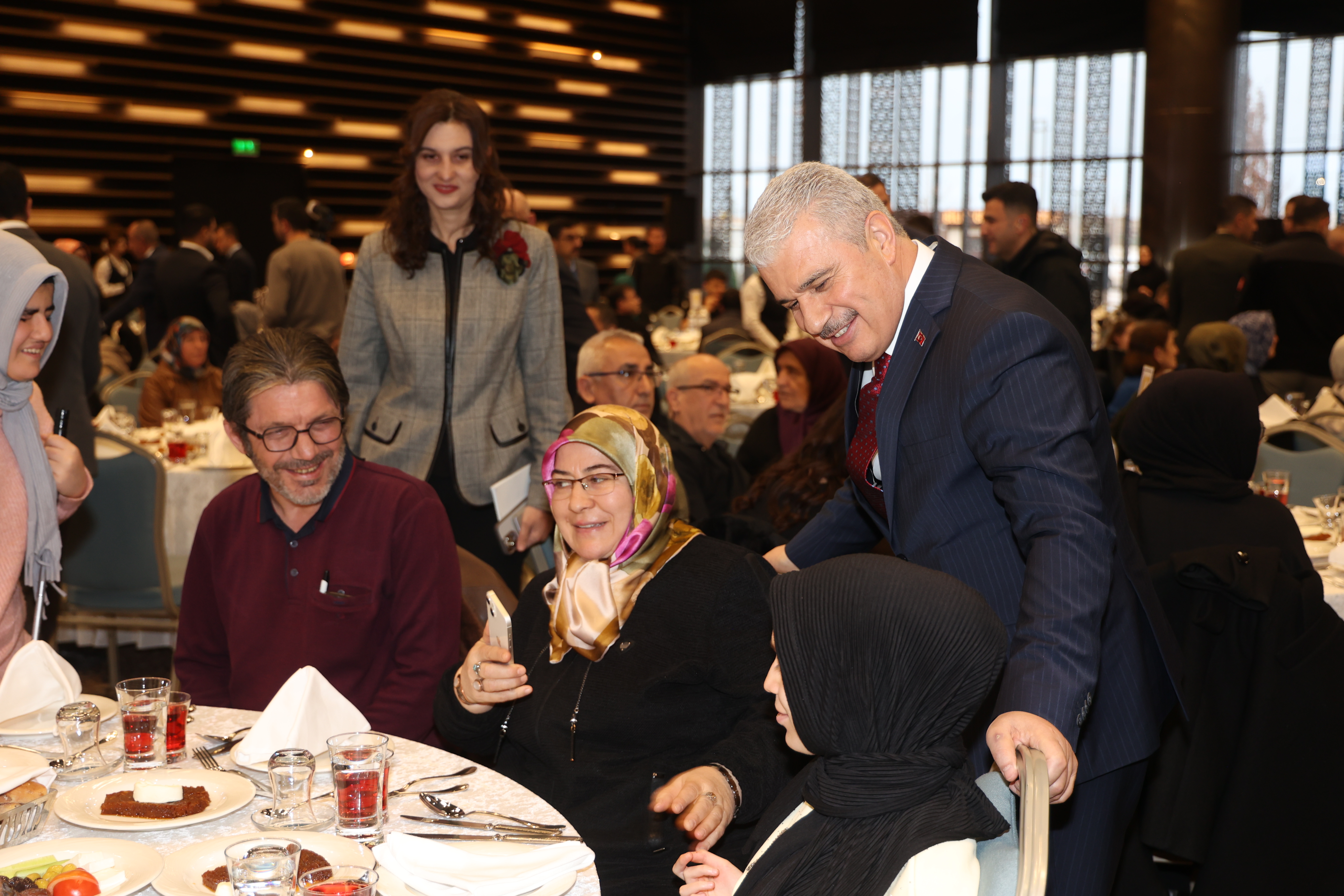 KONYA’DAKİ ÖZEL GEREKSİNİMLİ BİREYLER VE AİLELERİ İFTAR PROGRAMINDA BİR ARAYA GELDİ