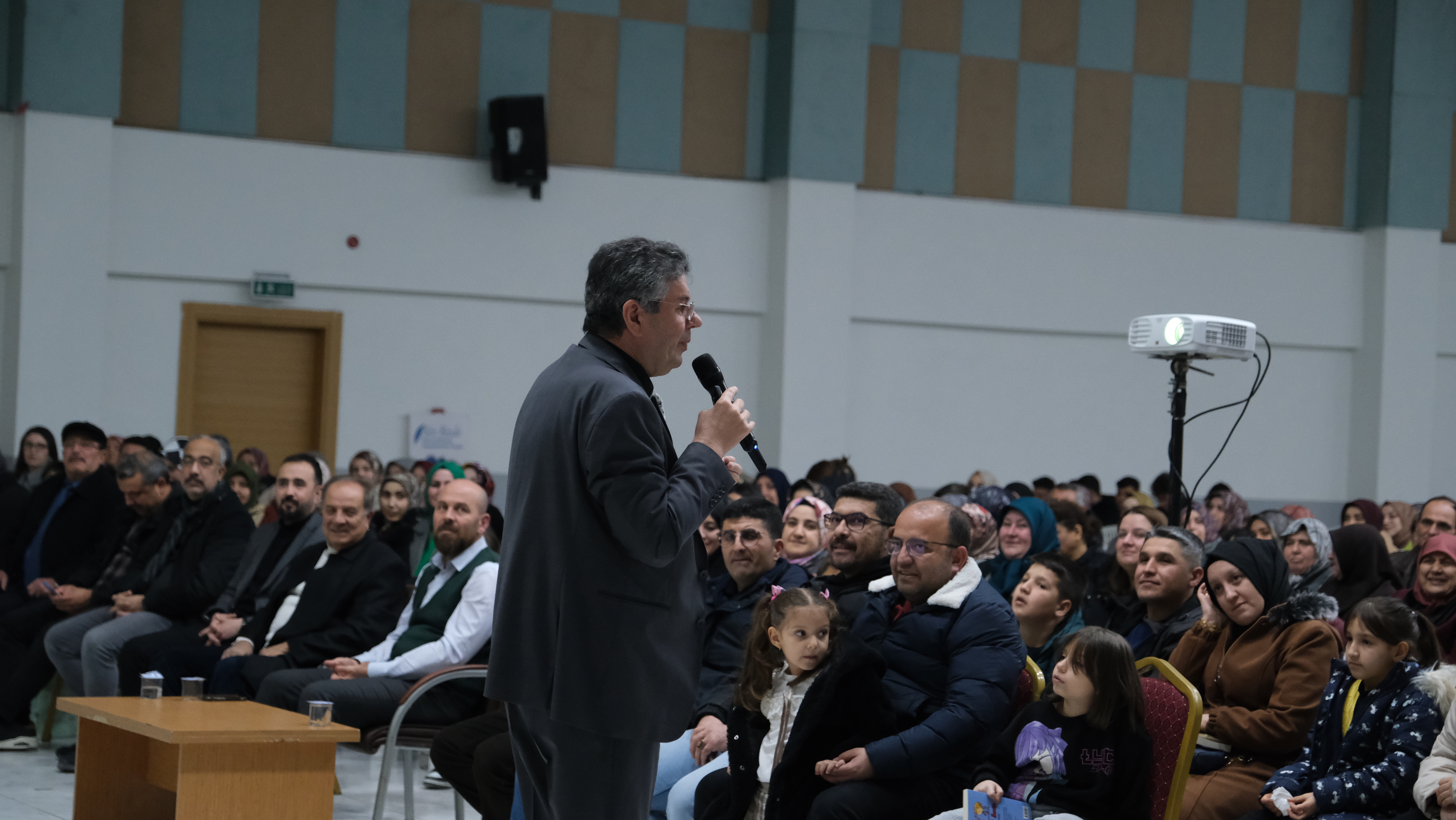 KONYA BÜYÜKŞEHİR’İN “STK PROJE DESTEK PROGRAMI” İLE AİLE VE EĞİTİM İÇERİKLİ PROJELER HAYATA GEÇİRİLİYOR