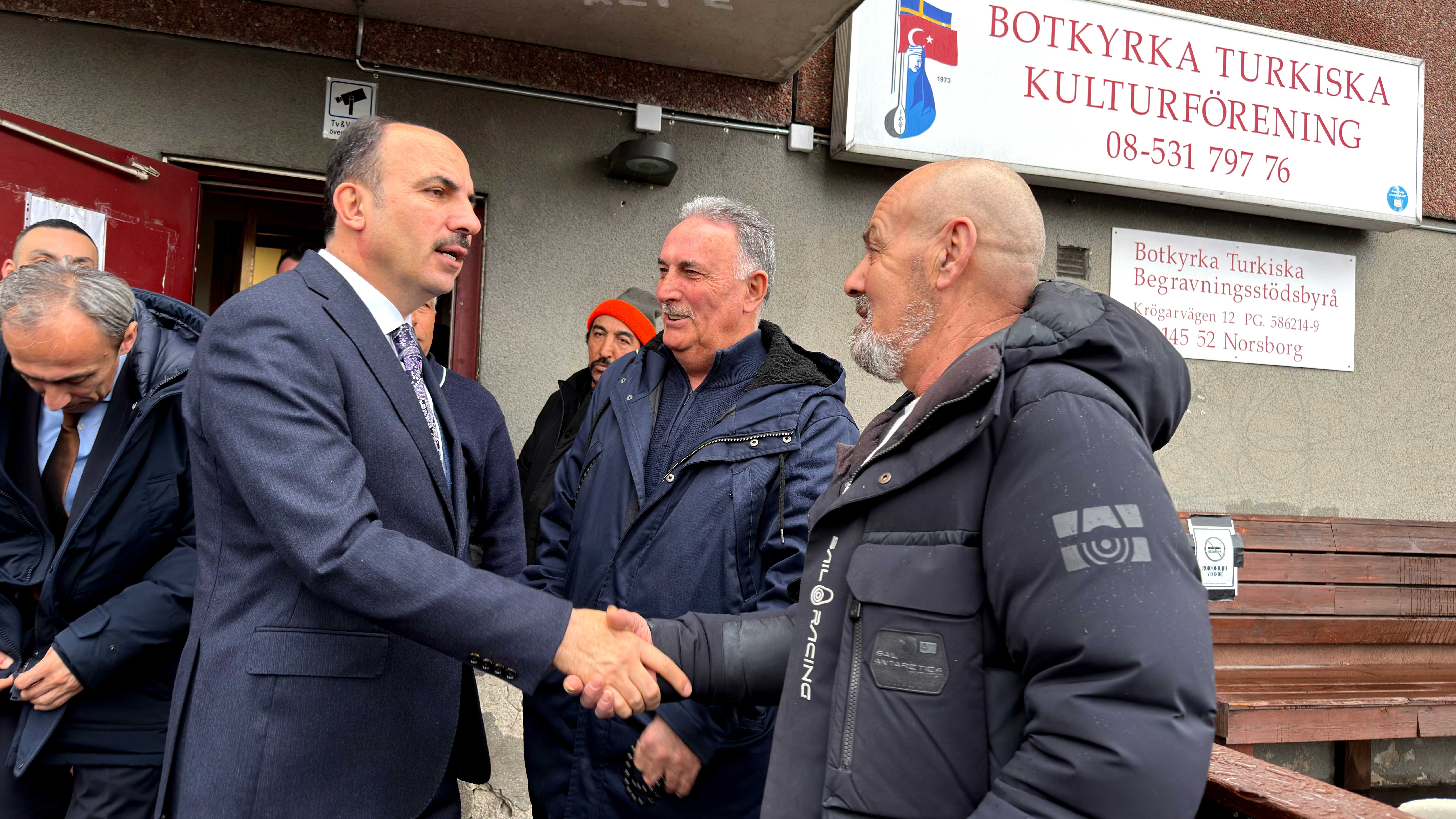 İSVEÇ’TE YAŞAYAN KONYALILARLA BULUŞAN BAŞKAN ALTAY: “GÖNÜL COĞRAFYAMIZIN NERESİNDE BİR HEMŞEHRİMİZ VARSA KONYA'MIZIN VE ÜLKEMİZİN DUASI, MUHABBETİ ORADADIR”