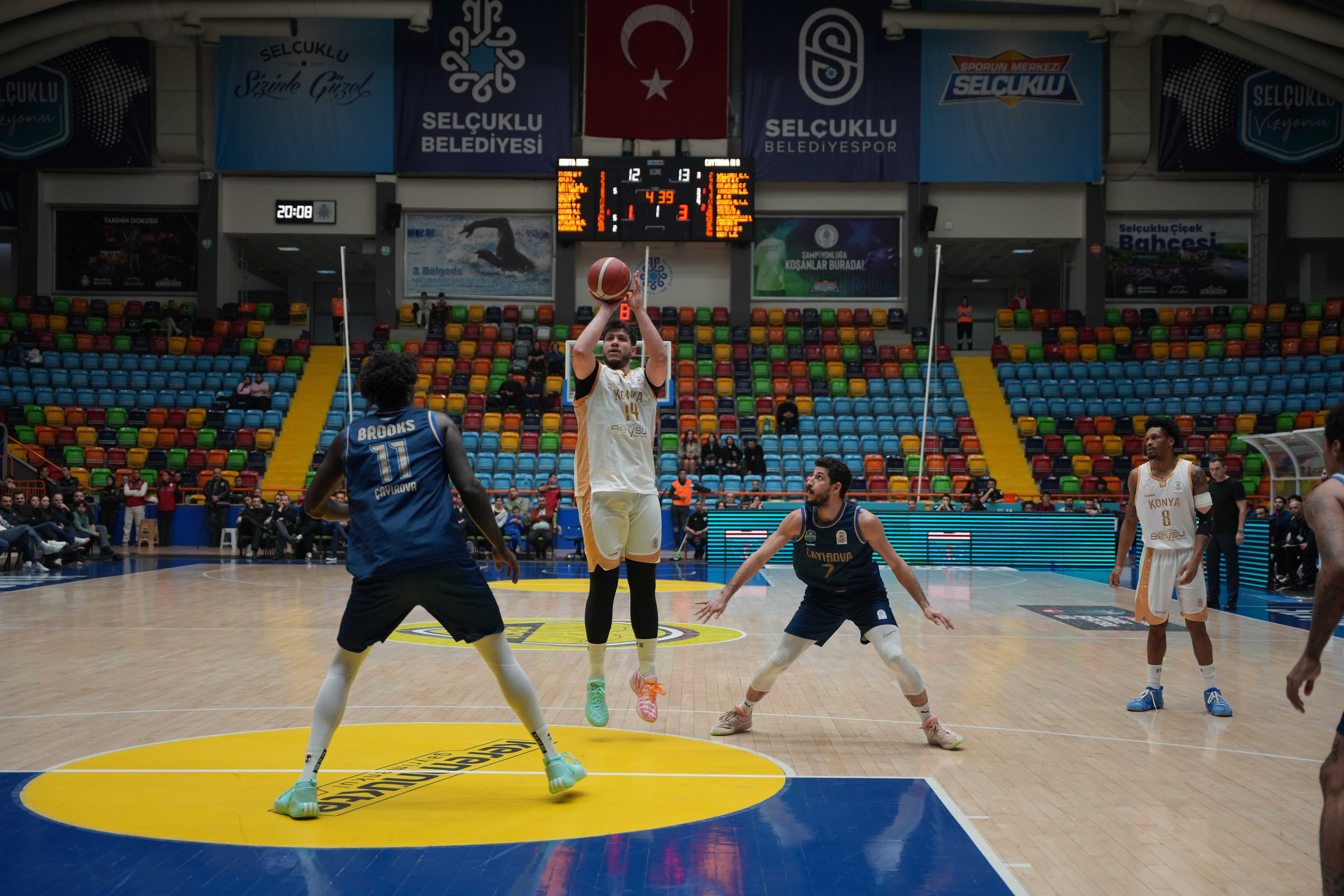 BÜYÜKŞEHİR’DEN EVİNDE KRİTİK GALİBİYET