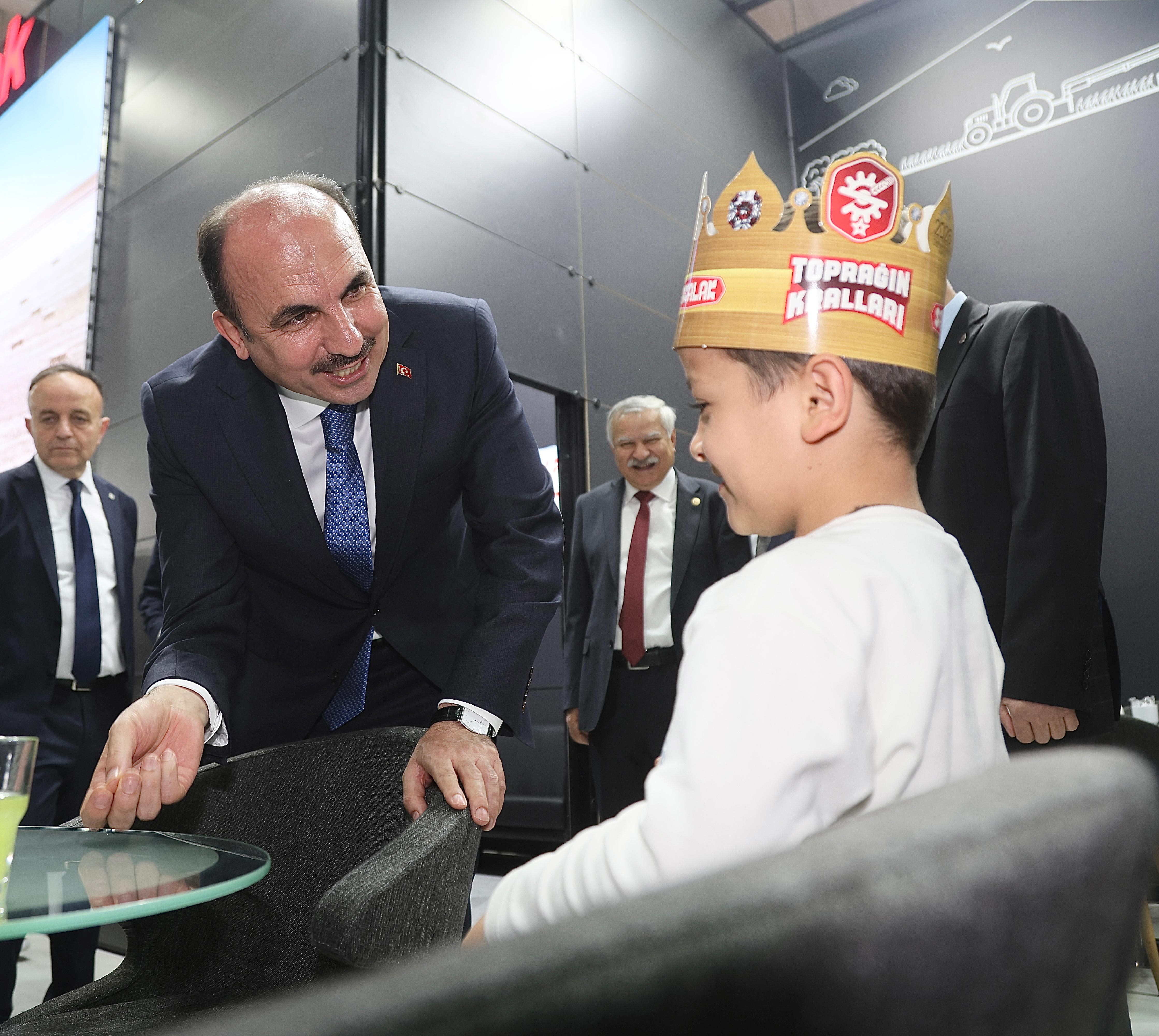 BAŞKAN ALTAY: “KONYA TARIM FUARI'NA TÜM ÇİFTÇİLERİMİZİ, ÜRETİCİLERİMİZİ DAVET EDİYORUZ”