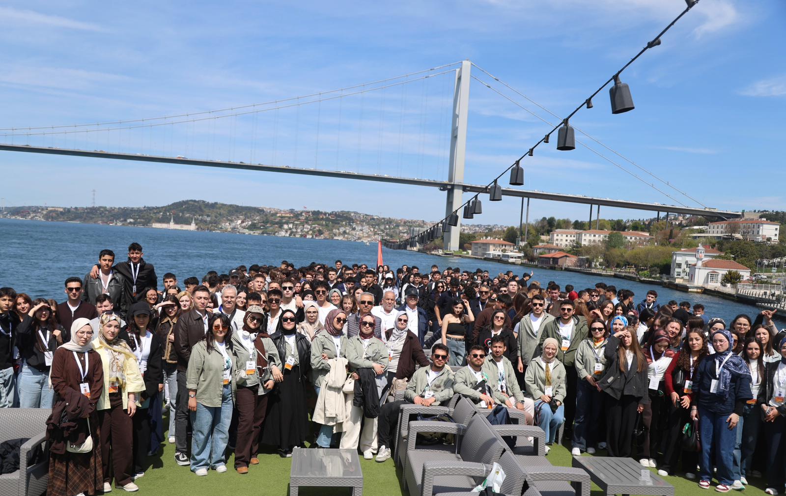 BAŞKAN ALTAY “GENÇ SEYYAH” PROJESİ İLE İSTANBUL GEZİSİNE KATILAN ÖĞRENCİLERLE BULUŞTU