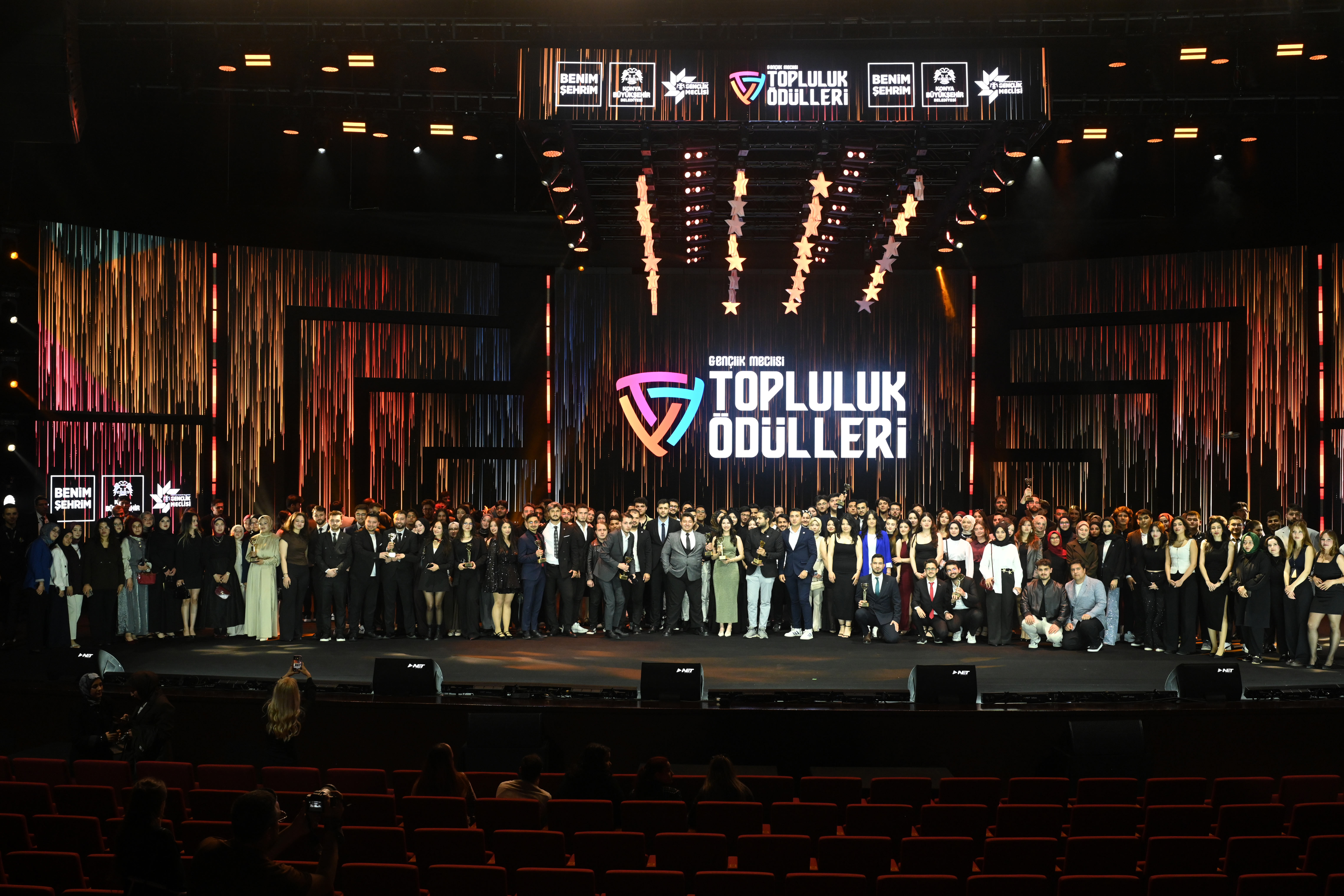 2. GENÇLİK MECLİSİ TOPLULUK ÖDÜLLERİ SAHİPLERİNİ BULDU