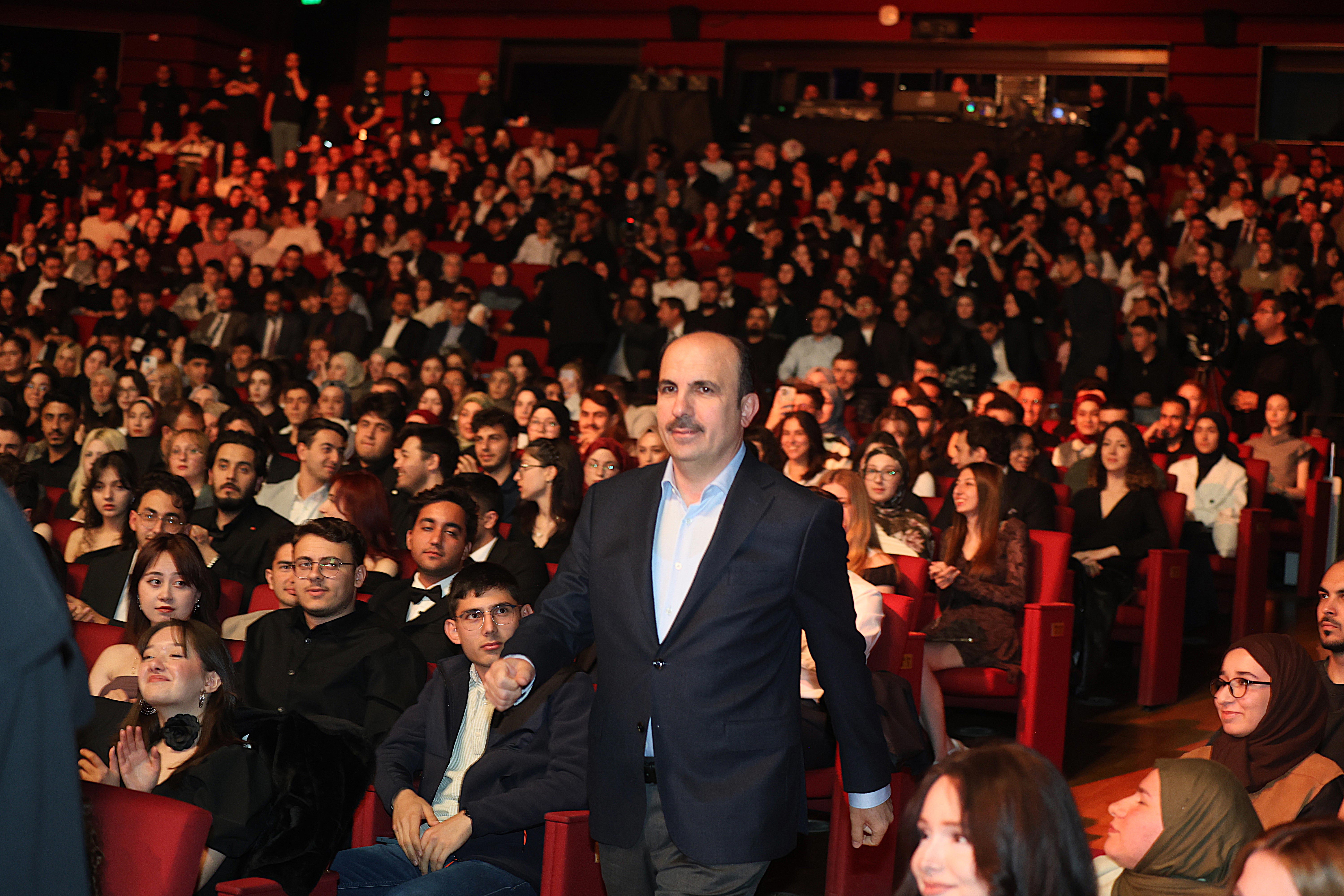2. GENÇLİK MECLİSİ TOPLULUK ÖDÜLLERİ SAHİPLERİNİ BULDU