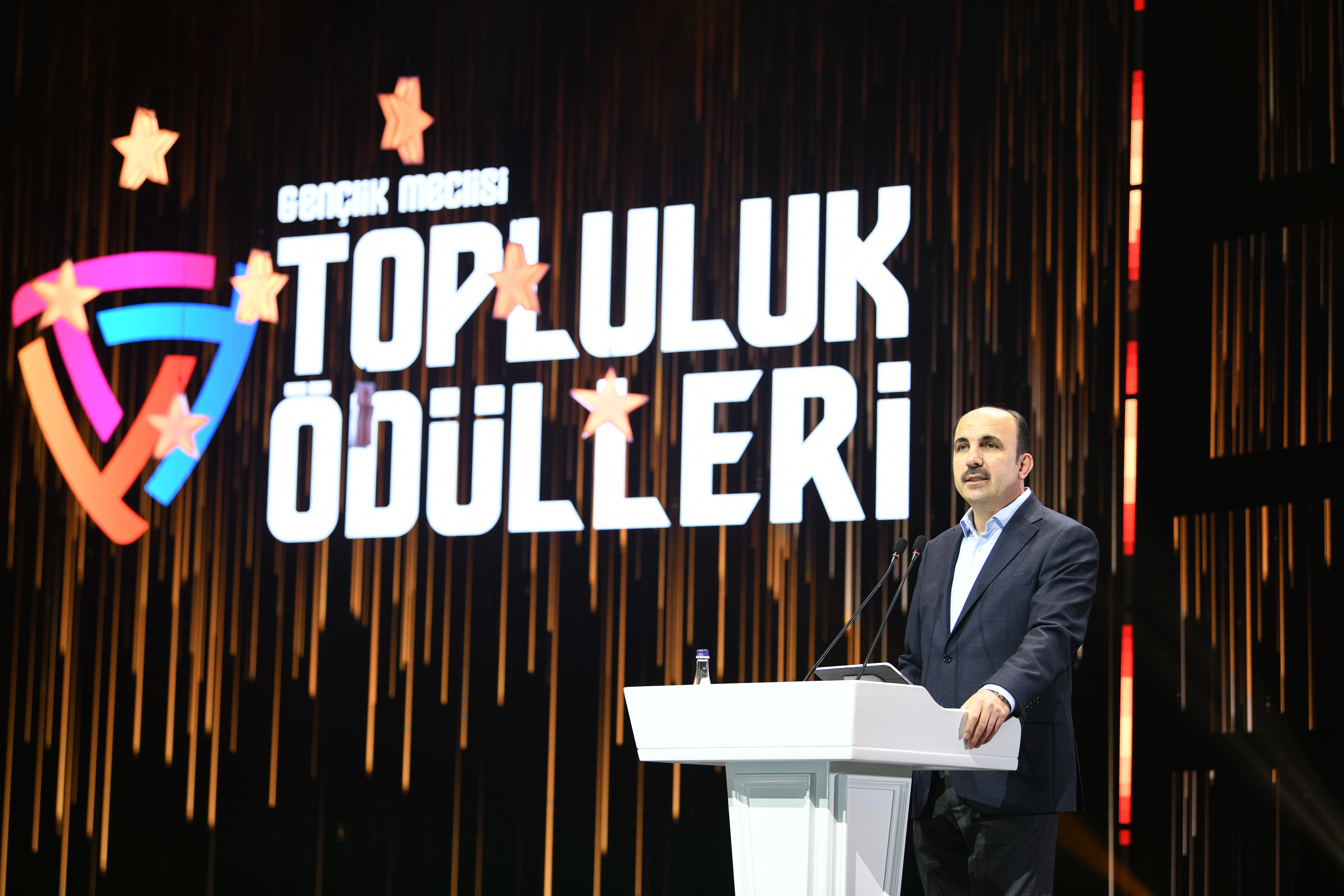 2. GENÇLİK MECLİSİ TOPLULUK ÖDÜLLERİ SAHİPLERİNİ BULDU