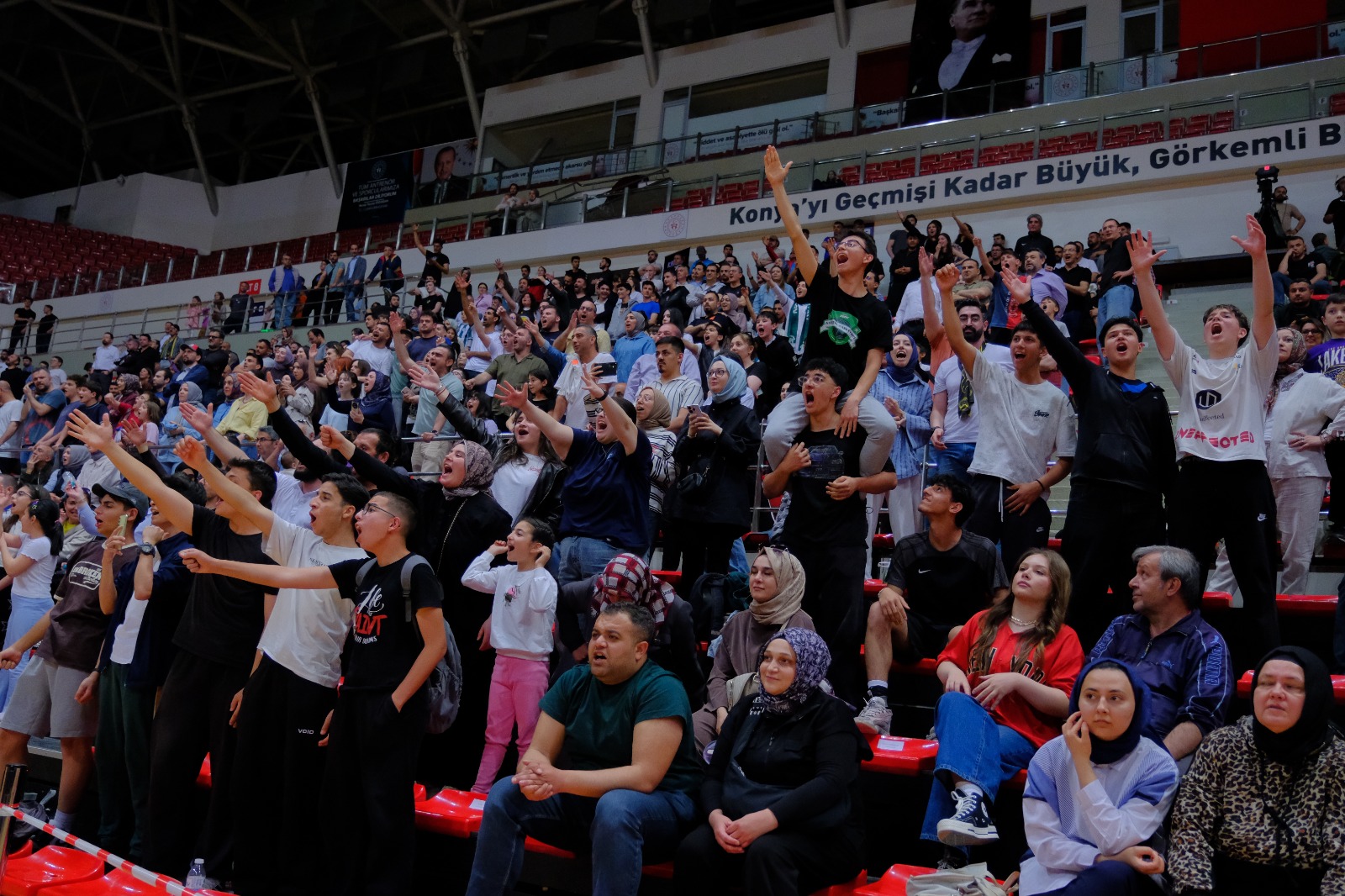 BÜYÜKŞEHİR SERİYİ ÜÇÜNCÜ MAÇA TAŞIDI