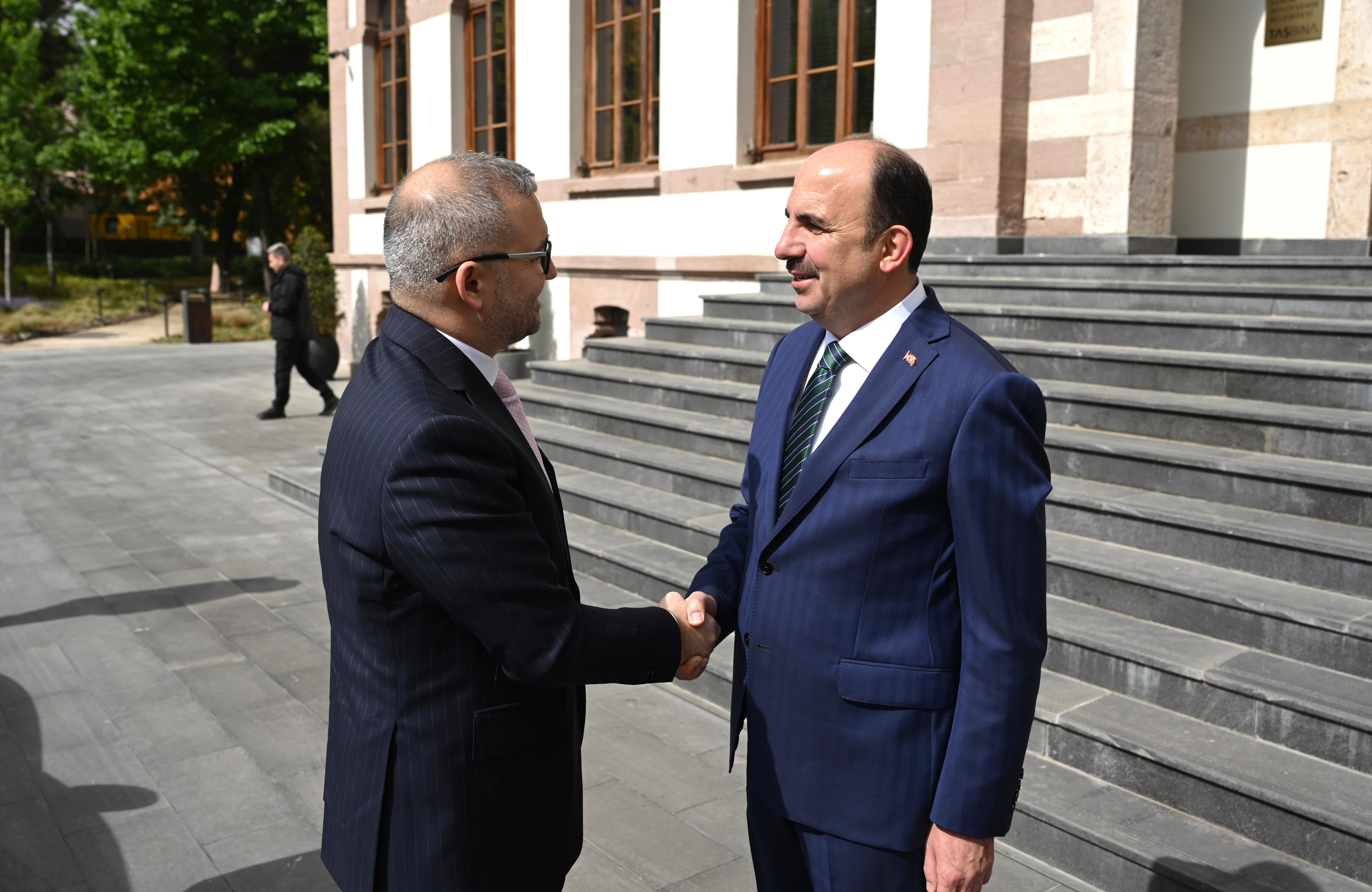 TÜRKİYE CUMHURİYET MERKEZ BANKASI BAŞKANI KARAHAN BAŞKAN ALTAY’I ZİYARET ETTİ