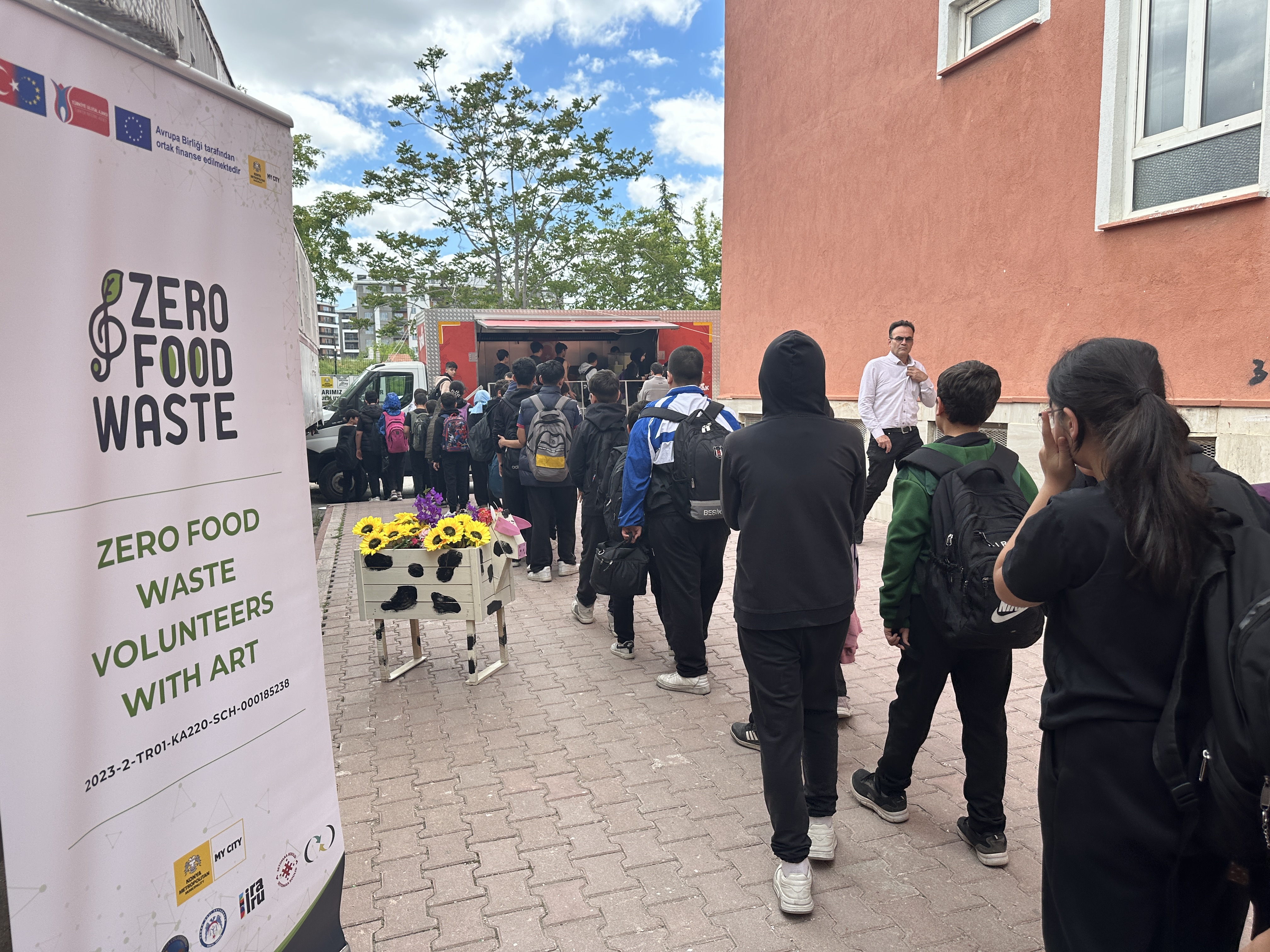 KONYA BÜYÜKŞEHİR, “ZERO FOOD WASTE VOLUNTEERS WİTH ART PROJESİ” İLE GIDA İSRAFINA DİKKAT ÇEKTİ
