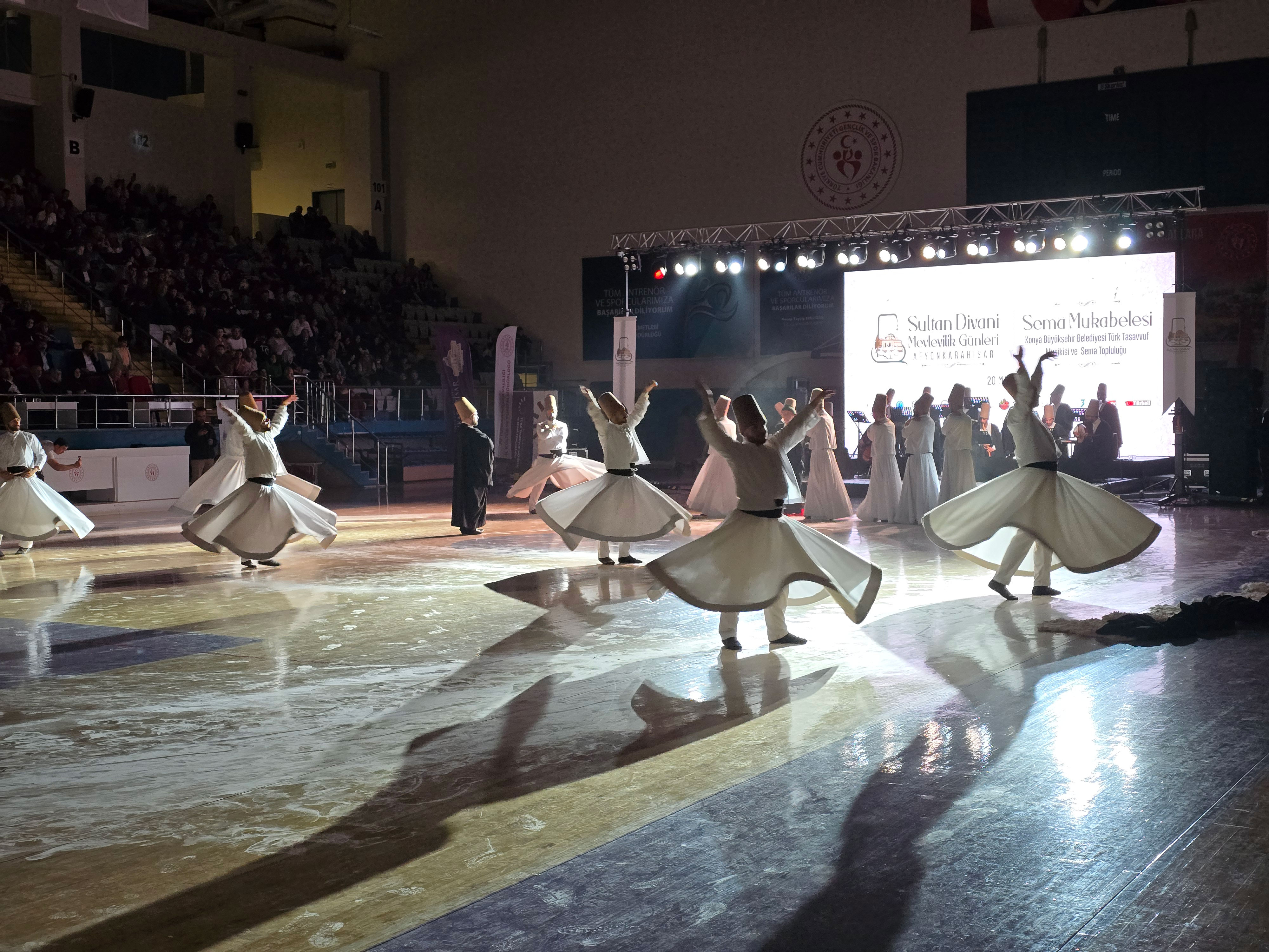 KONYA BÜYÜKŞEHİR TÜRK TASAVVUF MUSİKİSİ VE SEMA TOPLULUĞU AFYONKARAHİSAR’DA SEMA MUKABELESİ GERÇEKLEŞTİRDİ