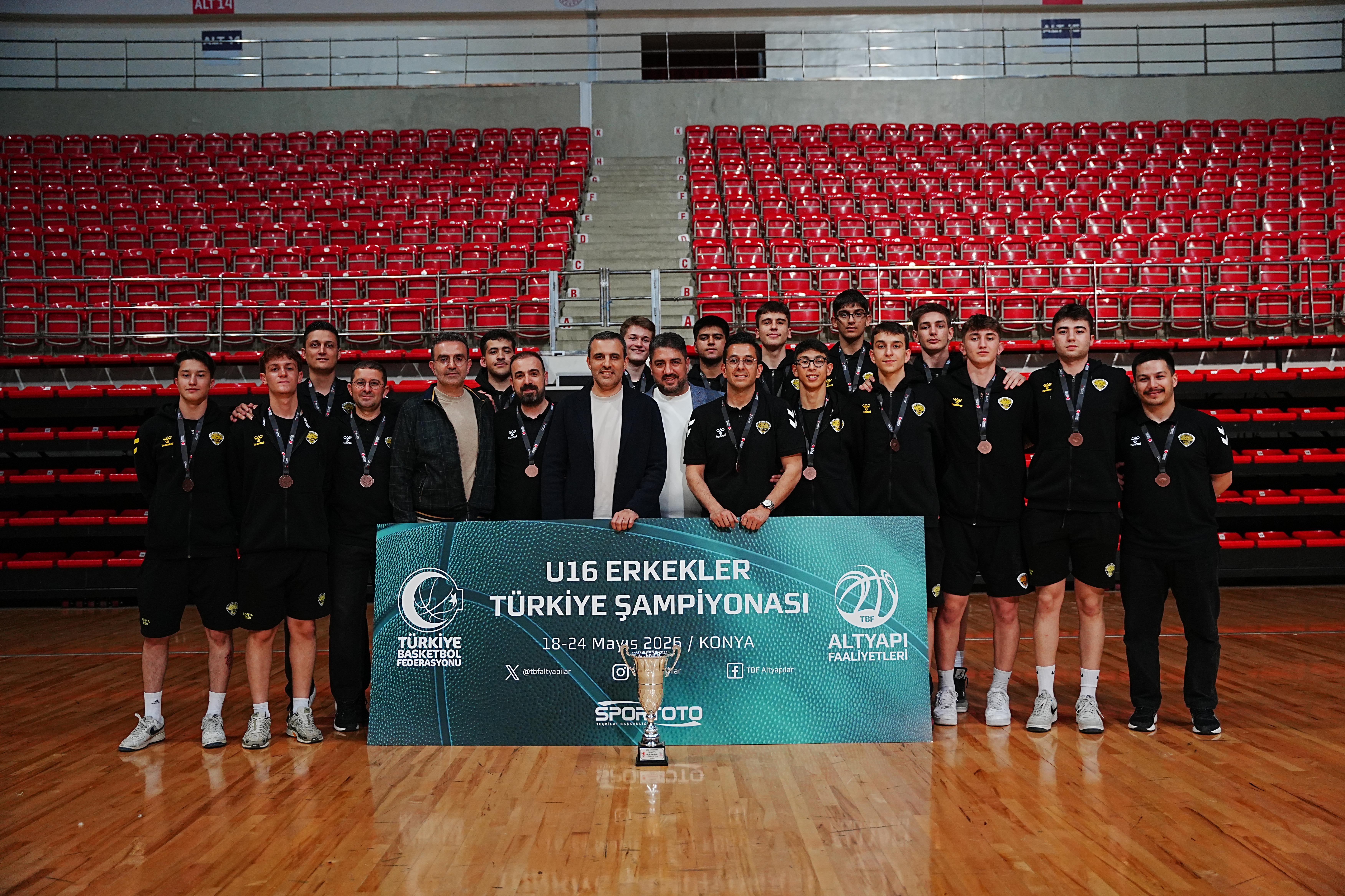 POTADA BÜYÜK GURUR: KONYA BÜYÜKŞEHİR BELEDİYESPOR U16 TAKIMIMIZ TÜRKİYE ÜÇÜNCÜSÜ
